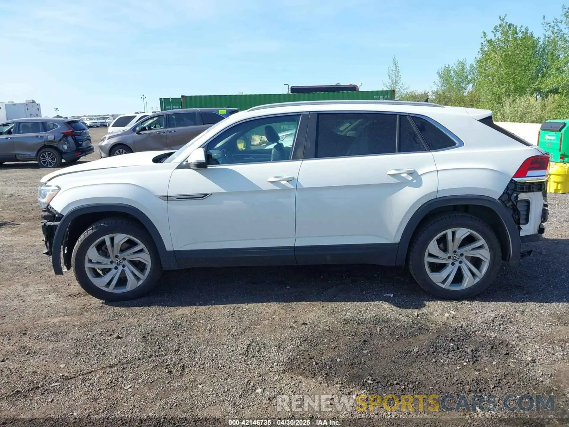 14 fotografías del automóvil dañado 1V2BC2CA4MC221989 VOLKSWAGEN ATLAS CROSS SPORT 2021