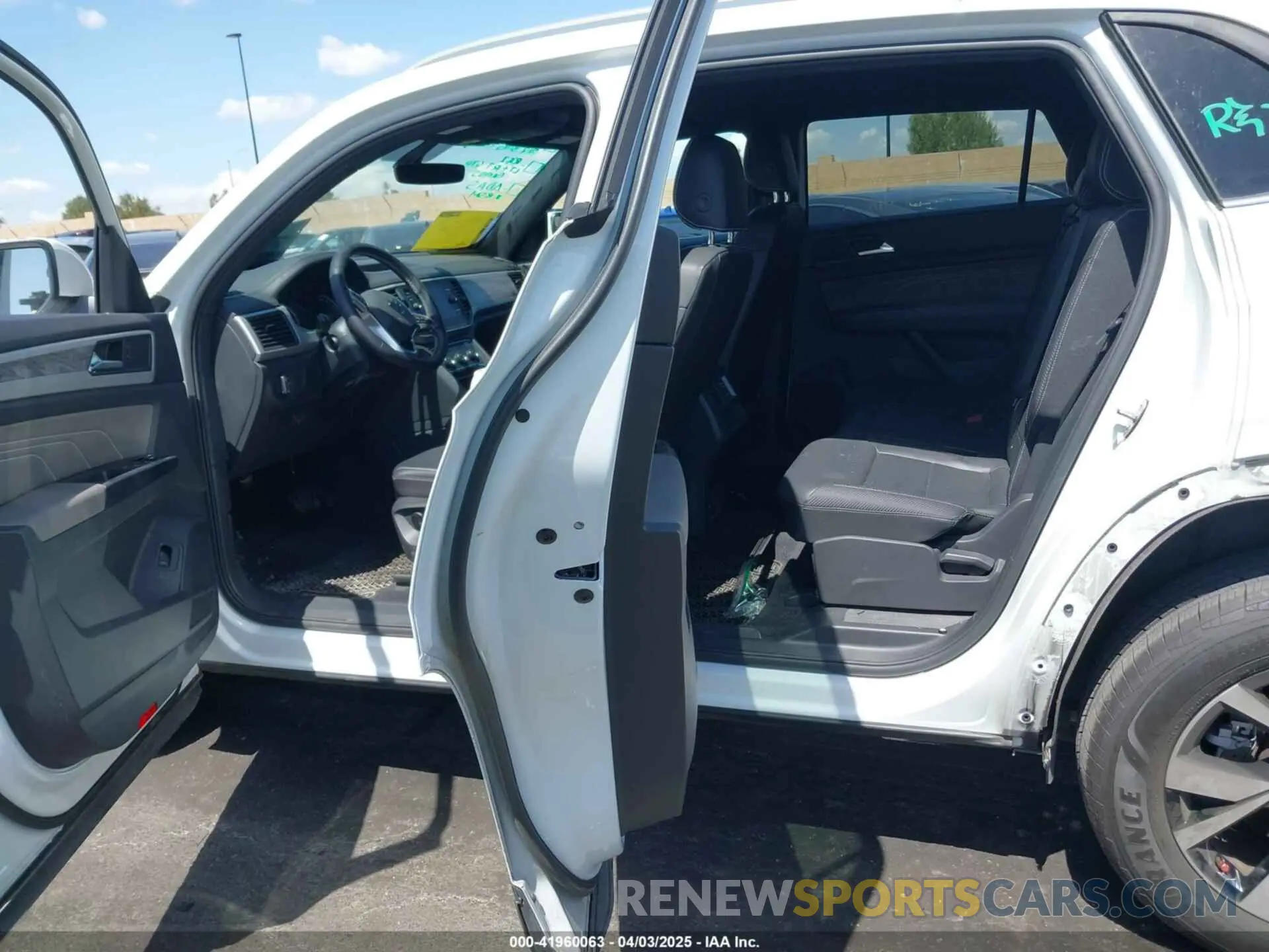 8 fotografías del automóvil dañado 1V2DC2CA7MC204290 VOLKSWAGEN ATLAS CROSS SPORT 2021