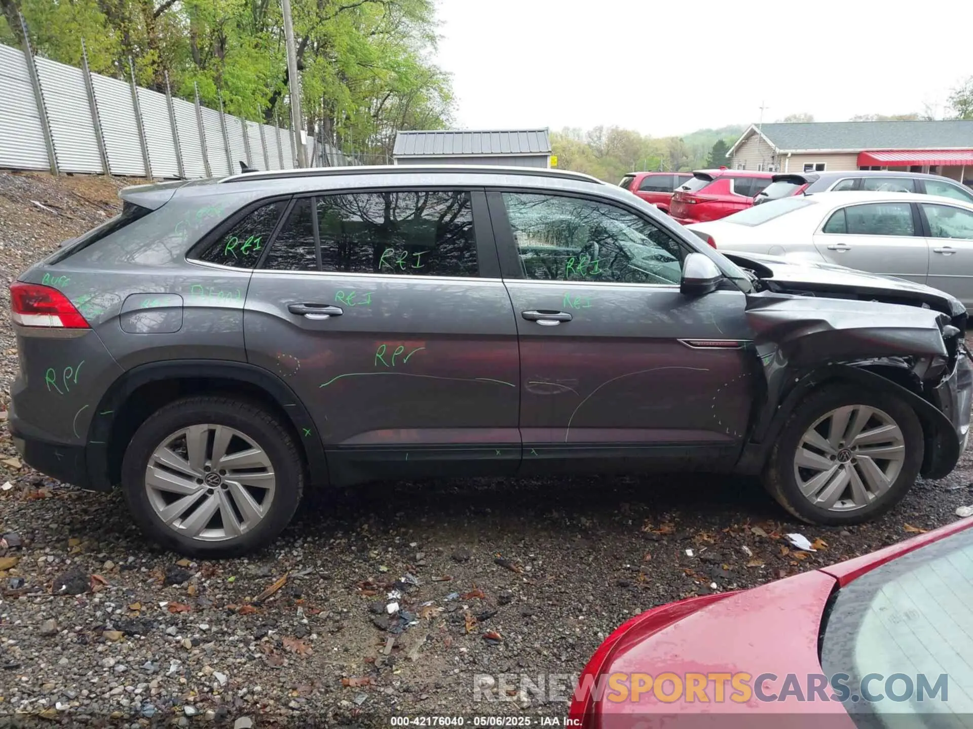 13 fotografías del automóvil dañado 1V2HC2CA1MC204500 VOLKSWAGEN ATLAS CROSS SPORT 2021