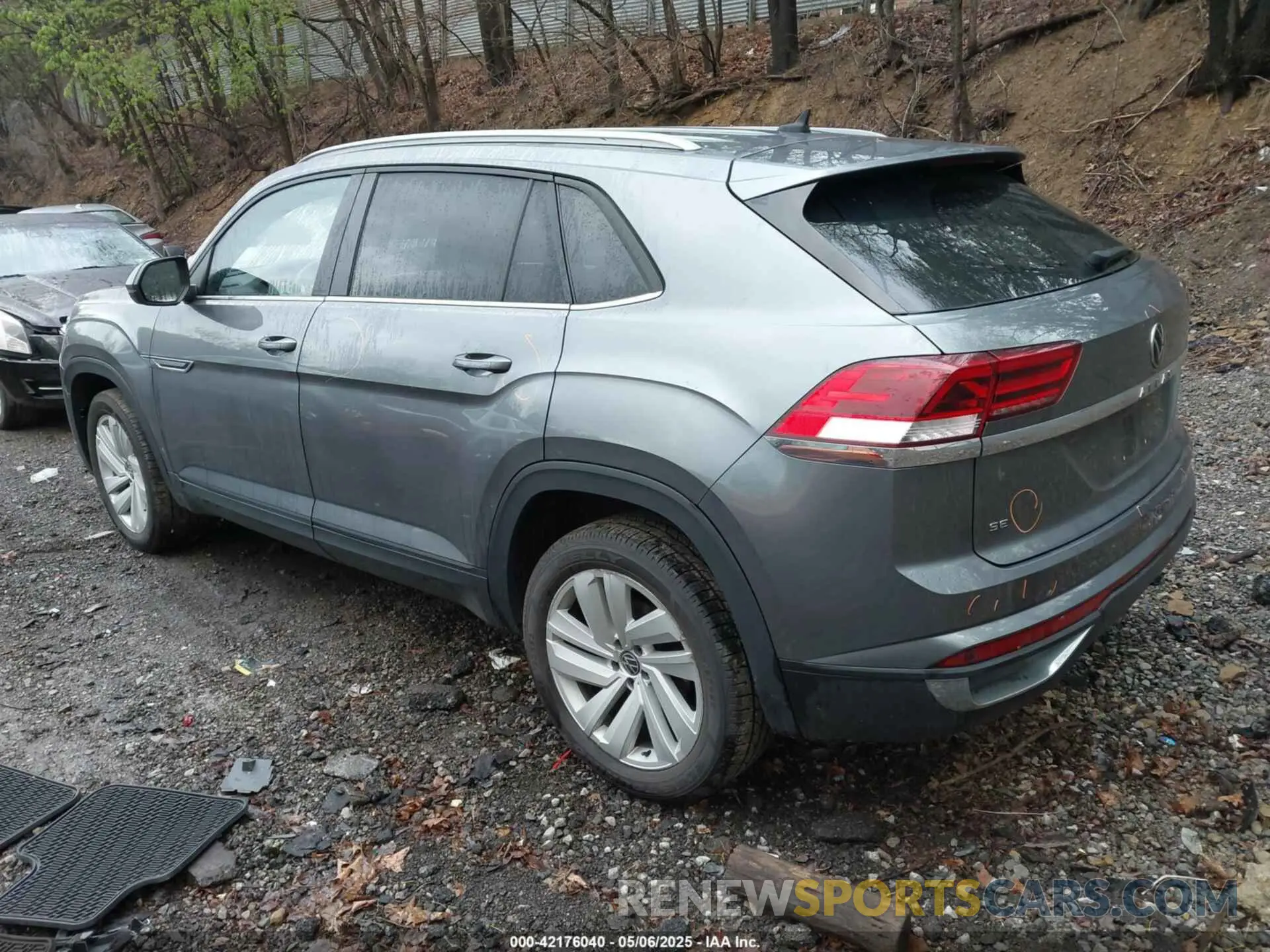 3 fotografías del automóvil dañado 1V2HC2CA1MC204500 VOLKSWAGEN ATLAS CROSS SPORT 2021