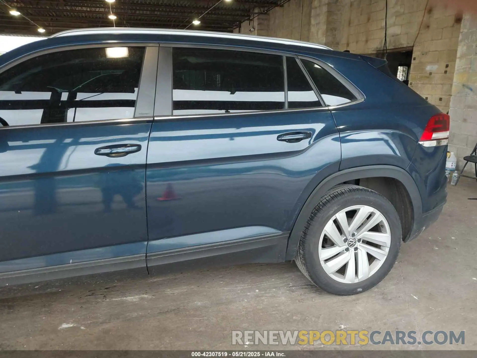 6 fotografías del automóvil dañado 1V2KC2CA7MC204345 VOLKSWAGEN ATLAS CROSS SPORT 2021