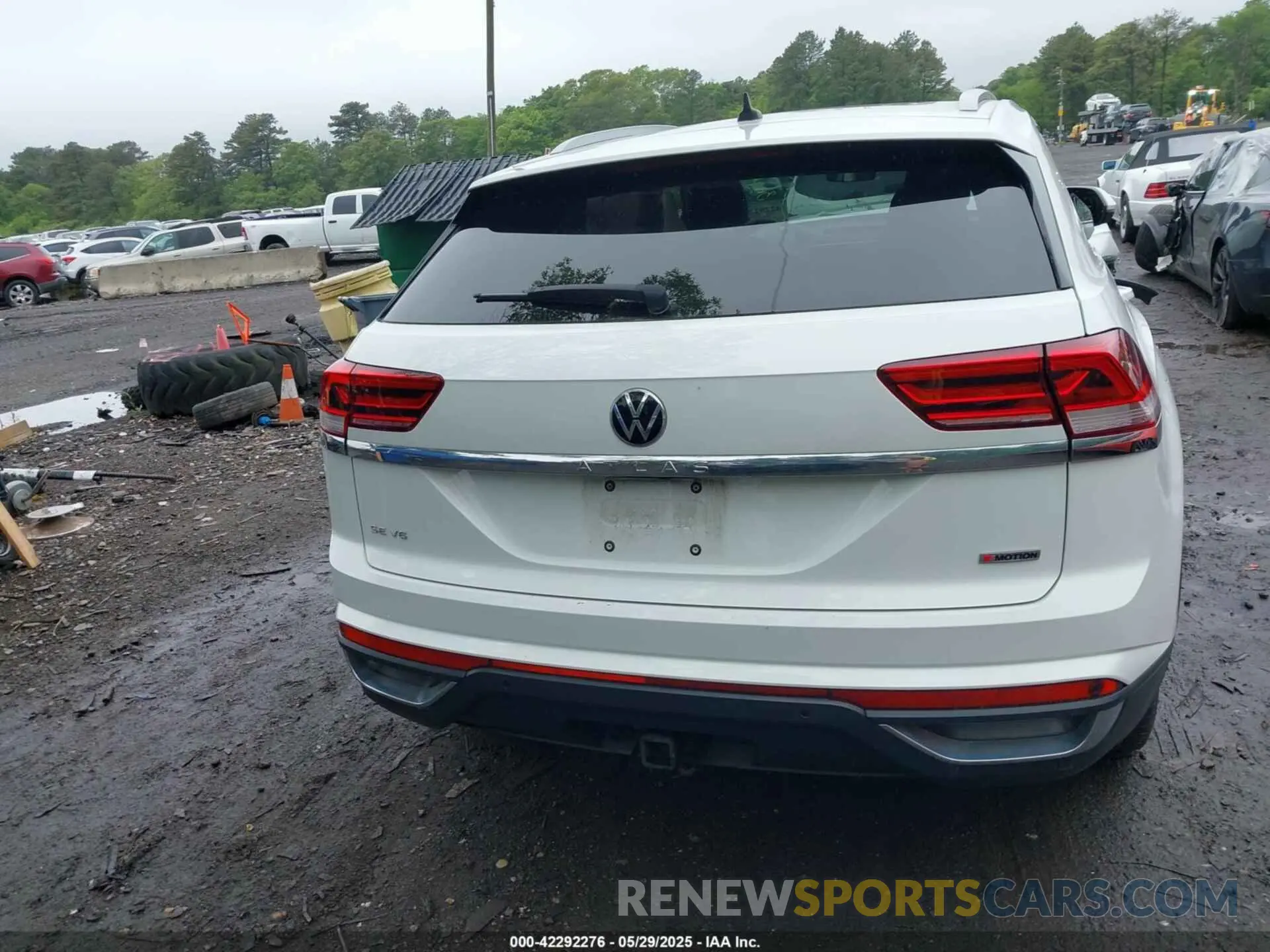 16 fotografías del automóvil dañado 1V2KE2CAXMC202664 VOLKSWAGEN ATLAS CROSS SPORT 2021
