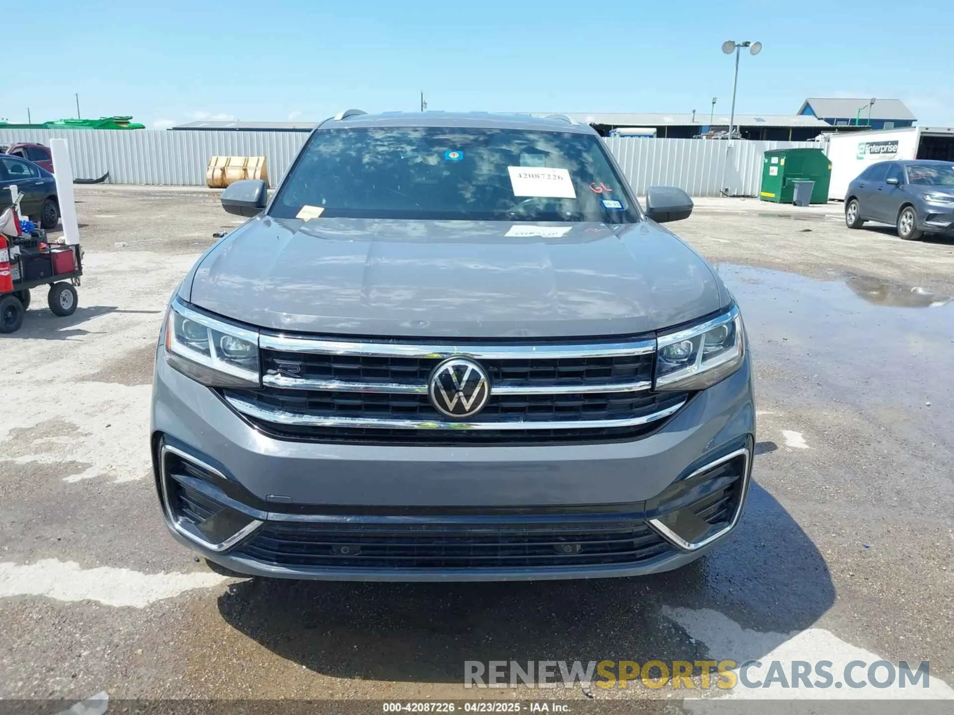 12 fotografías del automóvil dañado 1V2ME2CA4MC206041 VOLKSWAGEN ATLAS CROSS SPORT 2021