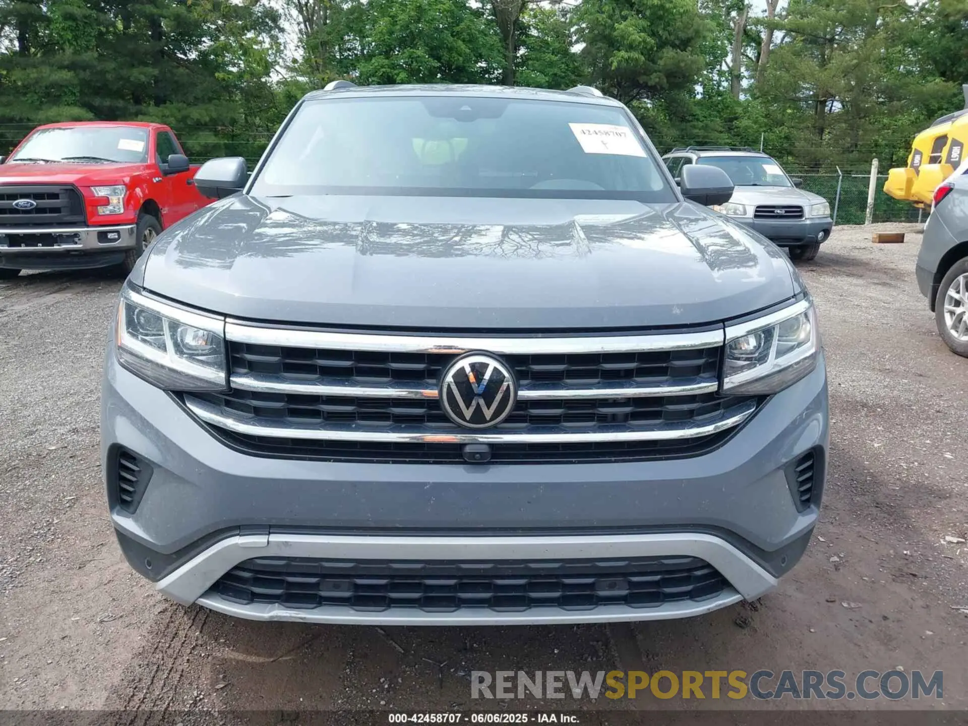 12 fotografías del automóvil dañado 1V2TC2CAXMC219555 VOLKSWAGEN ATLAS CROSS SPORT 2021