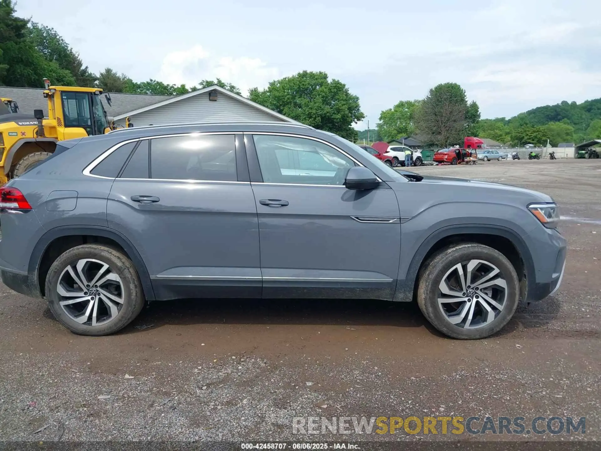 13 fotografías del automóvil dañado 1V2TC2CAXMC219555 VOLKSWAGEN ATLAS CROSS SPORT 2021