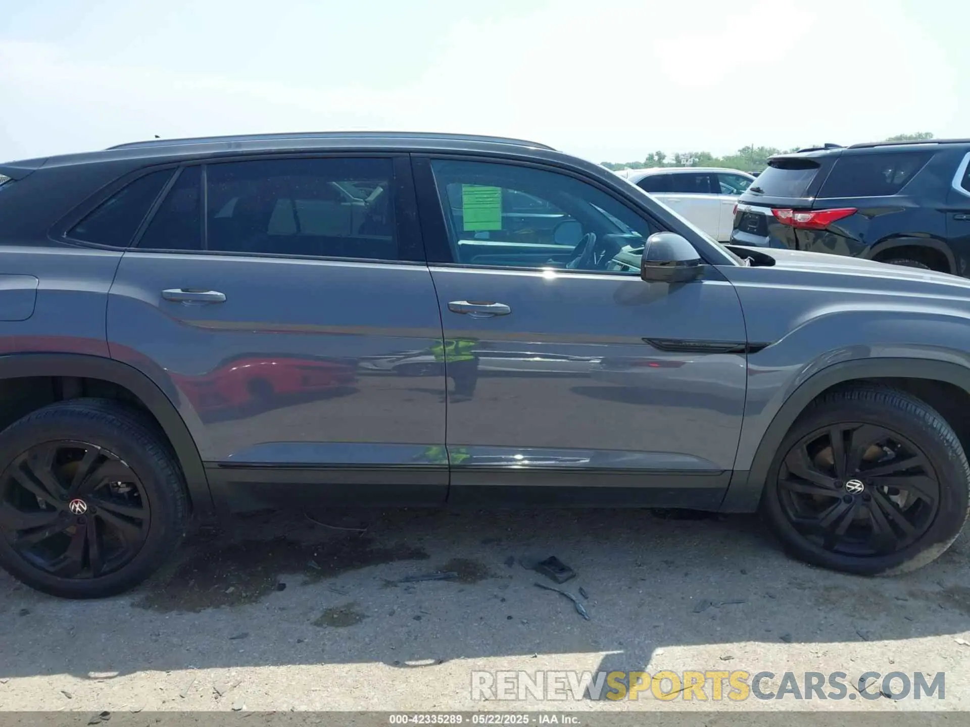 13 fotografías del automóvil dañado 1V2TE2CA0MC218702 VOLKSWAGEN ATLAS CROSS SPORT 2021