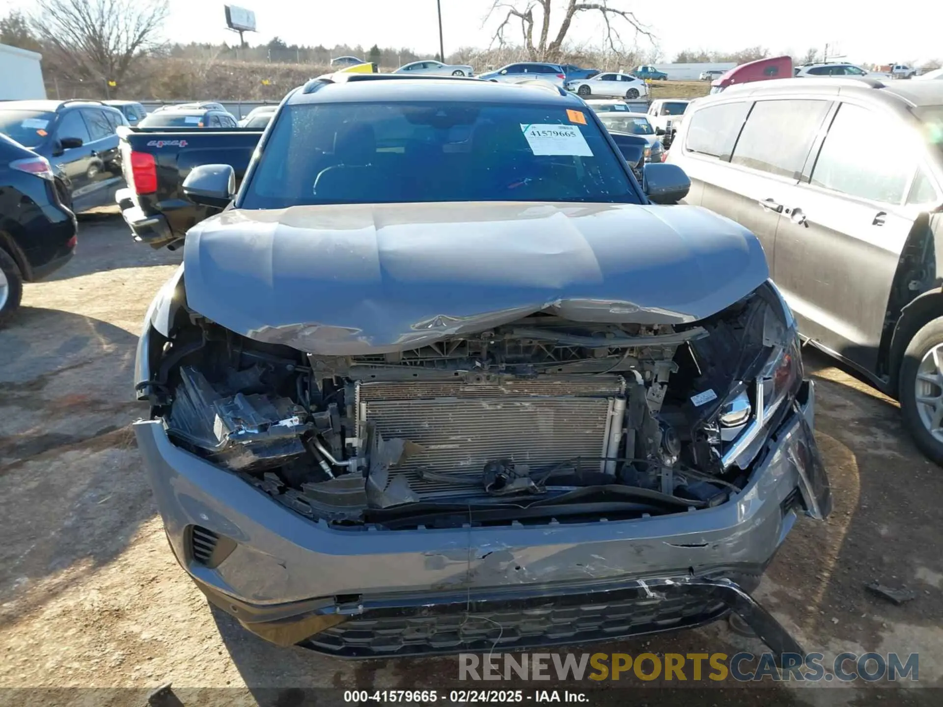 12 fotografías del automóvil dañado 1V2TE2CAXMC215550 VOLKSWAGEN ATLAS CROSS SPORT 2021