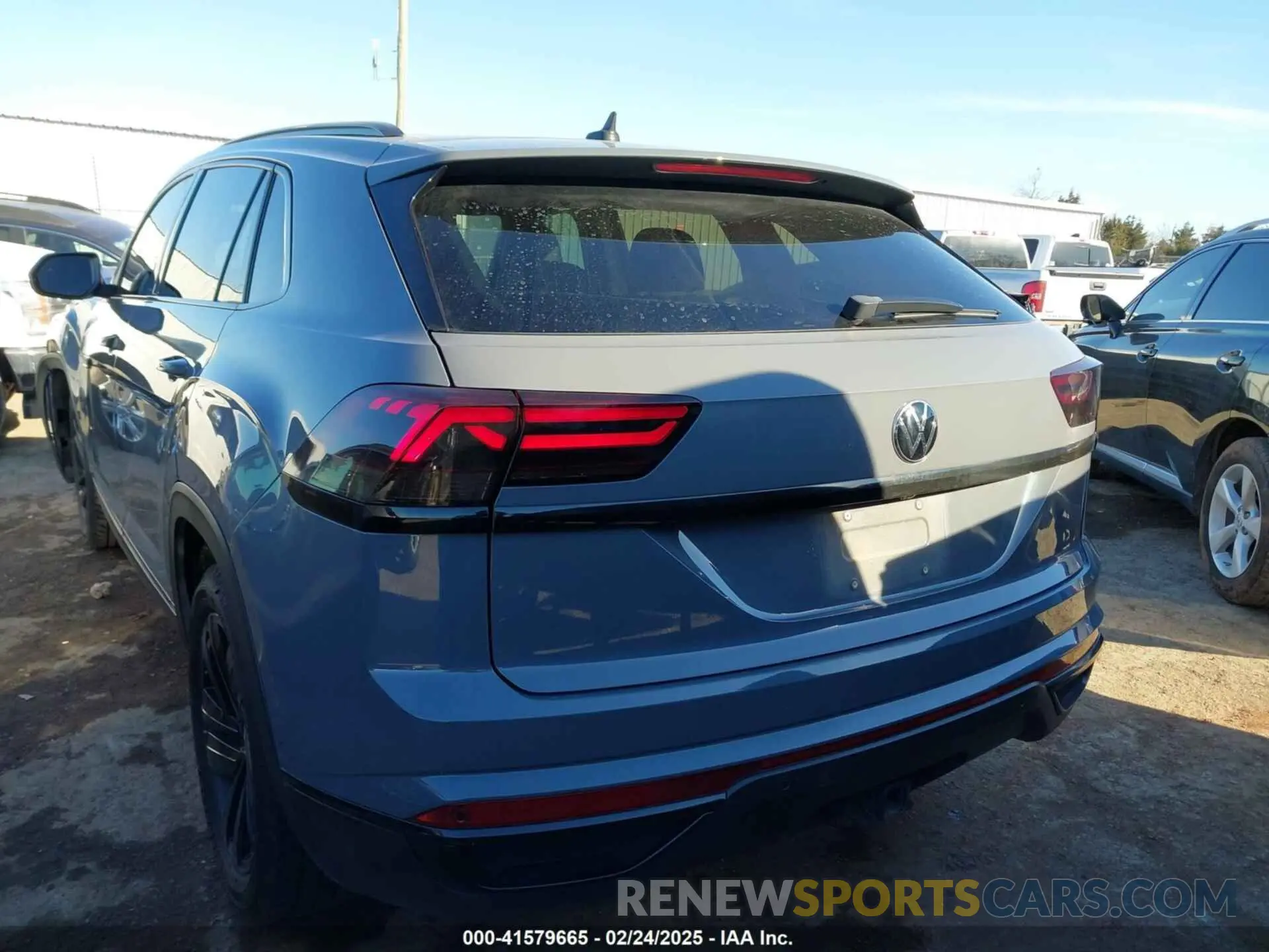 16 fotografías del automóvil dañado 1V2TE2CAXMC215550 VOLKSWAGEN ATLAS CROSS SPORT 2021
