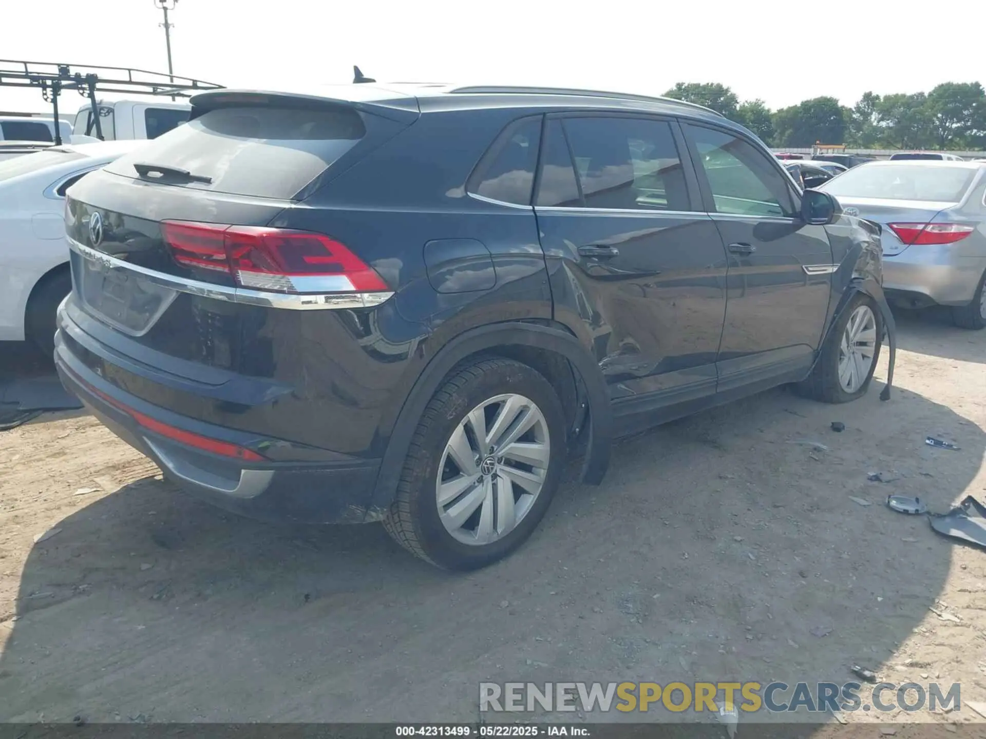 4 fotografías del automóvil dañado 1V2WC2CA4MC236896 VOLKSWAGEN ATLAS CROSS SPORT 2021