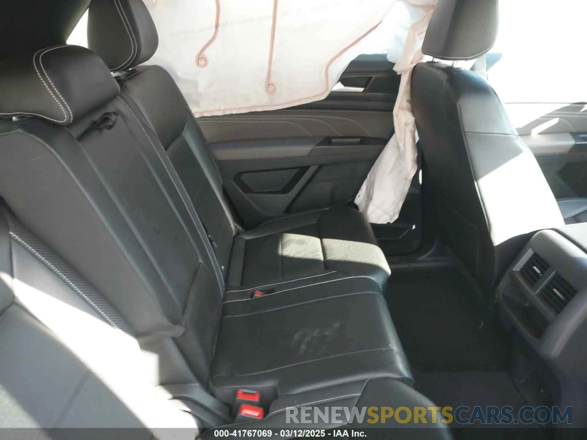 8 fotografías del automóvil dañado 1V2DC2CA5NC222241 VOLKSWAGEN ATLAS CROSS SPORT 2022