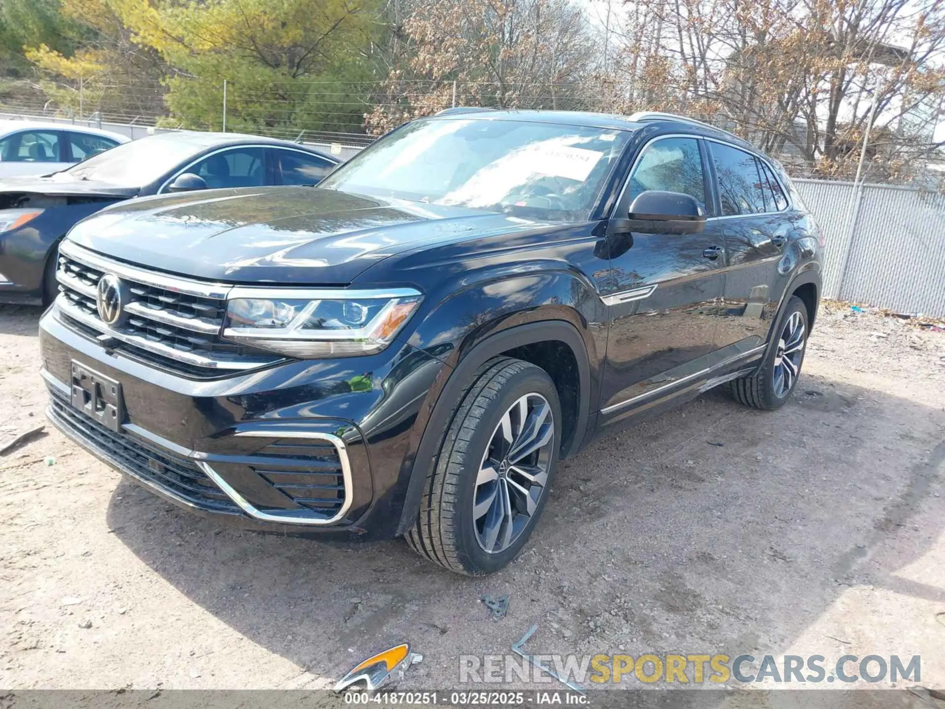 2 fotografías del automóvil dañado 1V2FE2CA0NC201638 VOLKSWAGEN ATLAS CROSS SPORT 2022