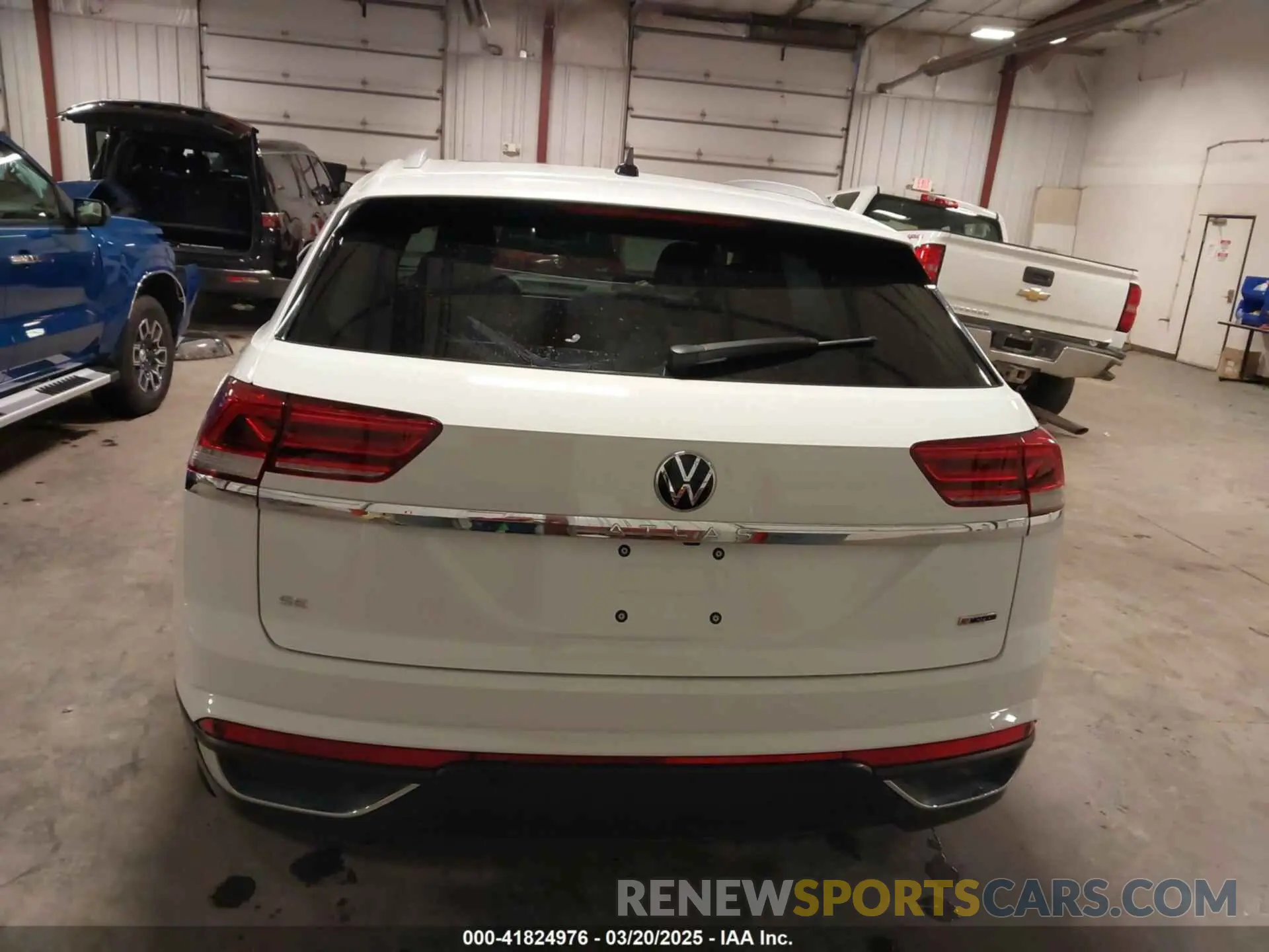 16 fotografías del automóvil dañado 1V2KC2CA4NC214204 VOLKSWAGEN ATLAS CROSS SPORT 2022