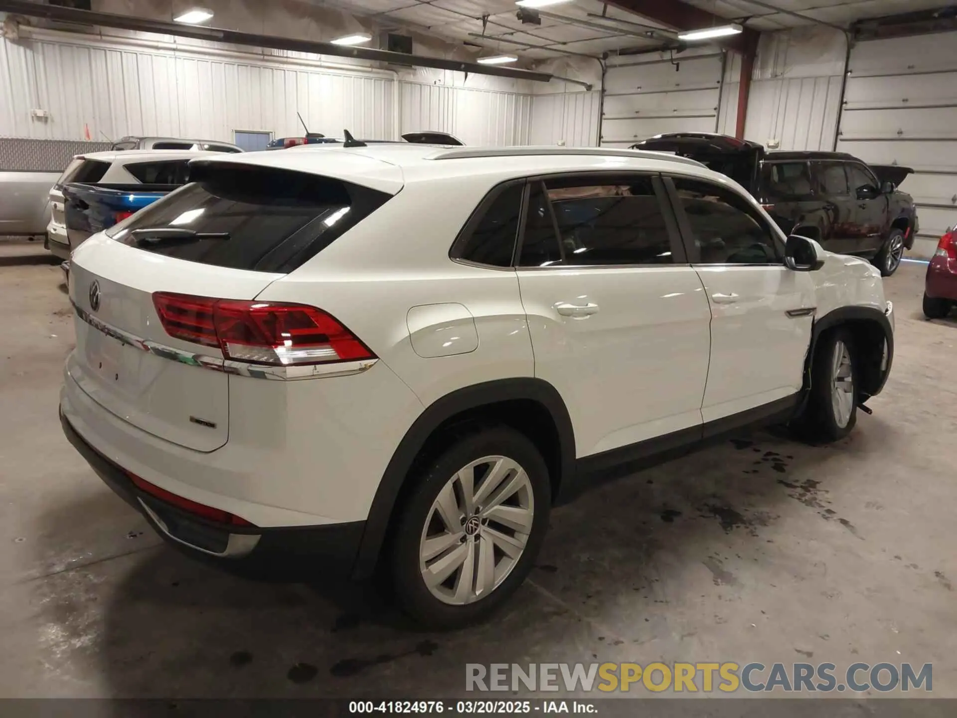 4 fotografías del automóvil dañado 1V2KC2CA4NC214204 VOLKSWAGEN ATLAS CROSS SPORT 2022