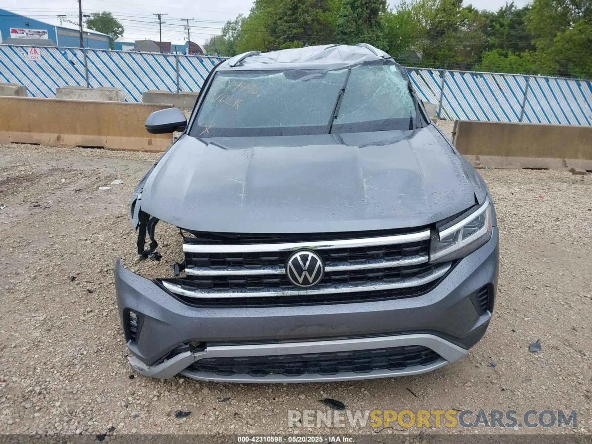 11 fotografías del automóvil dañado 1V2LC2CA1NC203536 VOLKSWAGEN ATLAS CROSS SPORT 2022
