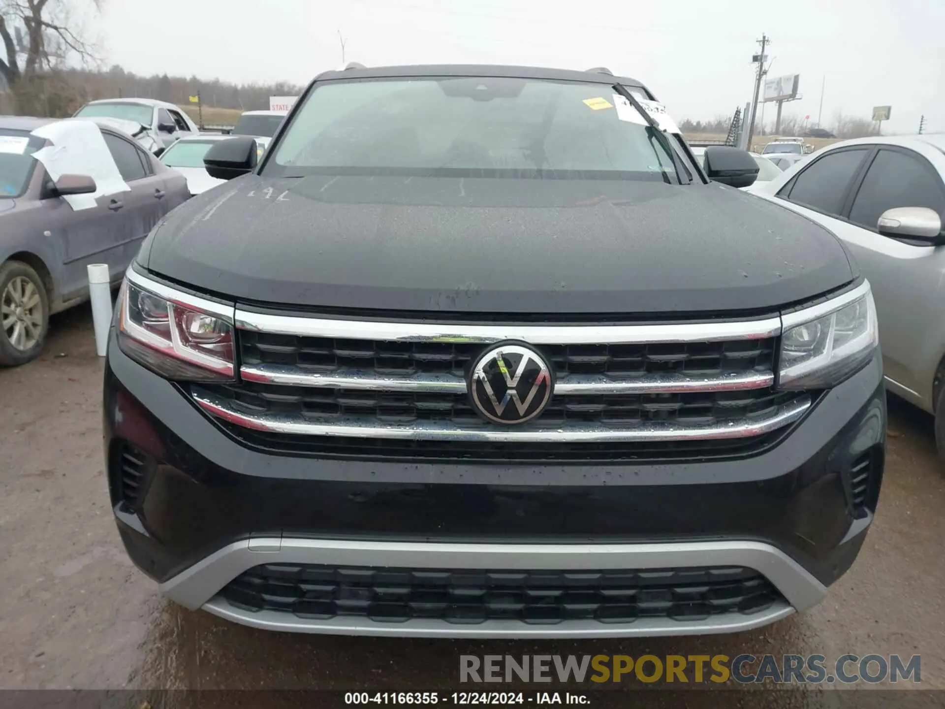12 fotografías del automóvil dañado 1V2BE2CA3PC201988 VOLKSWAGEN ATLAS CROSS SPORT 2023