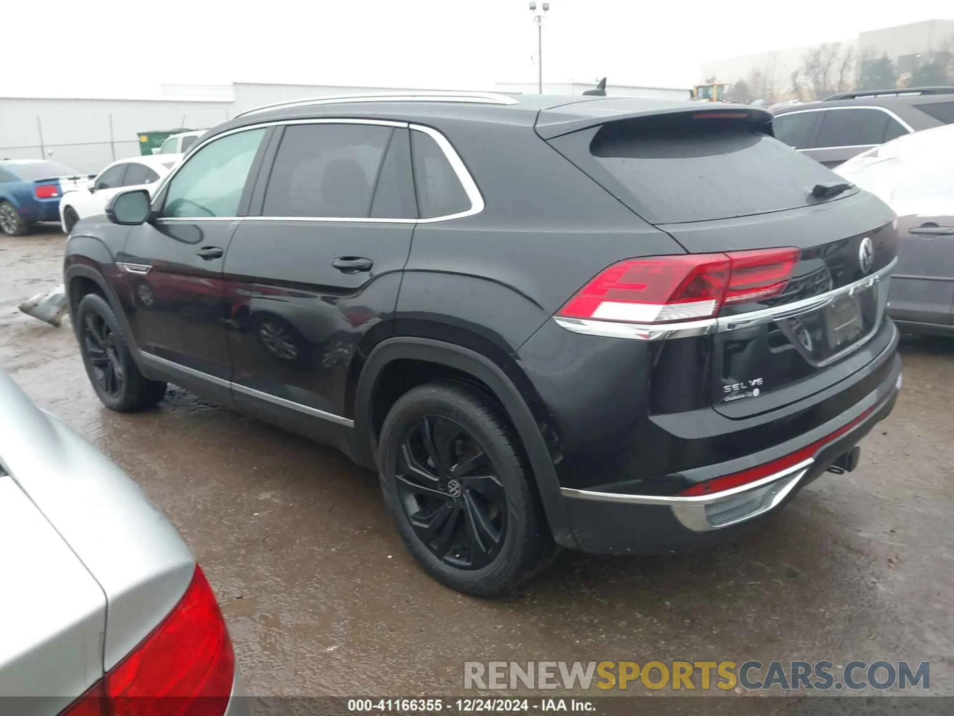 3 fotografías del automóvil dañado 1V2BE2CA3PC201988 VOLKSWAGEN ATLAS CROSS SPORT 2023