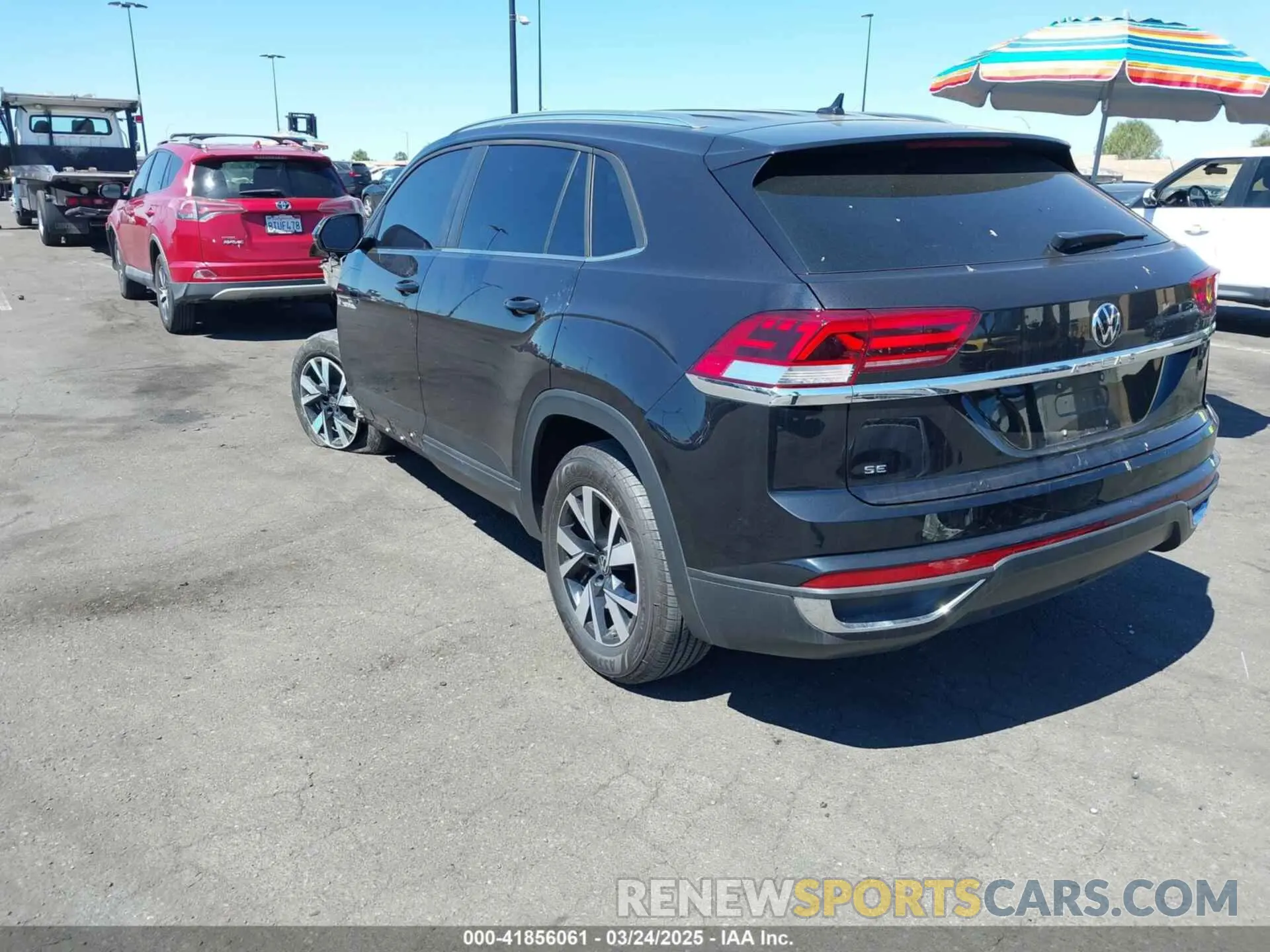 3 fotografías del automóvil dañado 1V2DC2CA0PC206192 VOLKSWAGEN ATLAS CROSS SPORT 2023