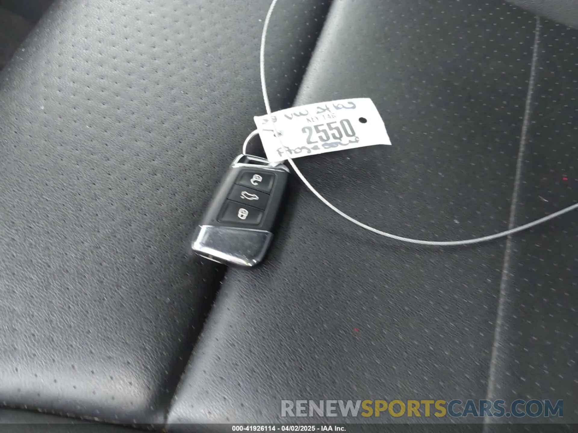 11 fotografías del automóvil dañado 1V2DC2CA3PC208888 VOLKSWAGEN ATLAS CROSS SPORT 2023
