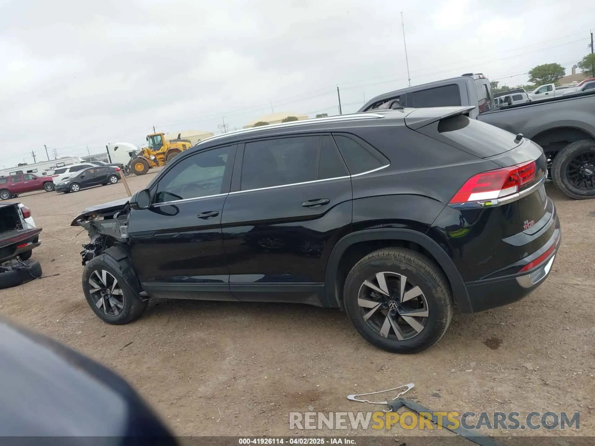14 fotografías del automóvil dañado 1V2DC2CA3PC208888 VOLKSWAGEN ATLAS CROSS SPORT 2023