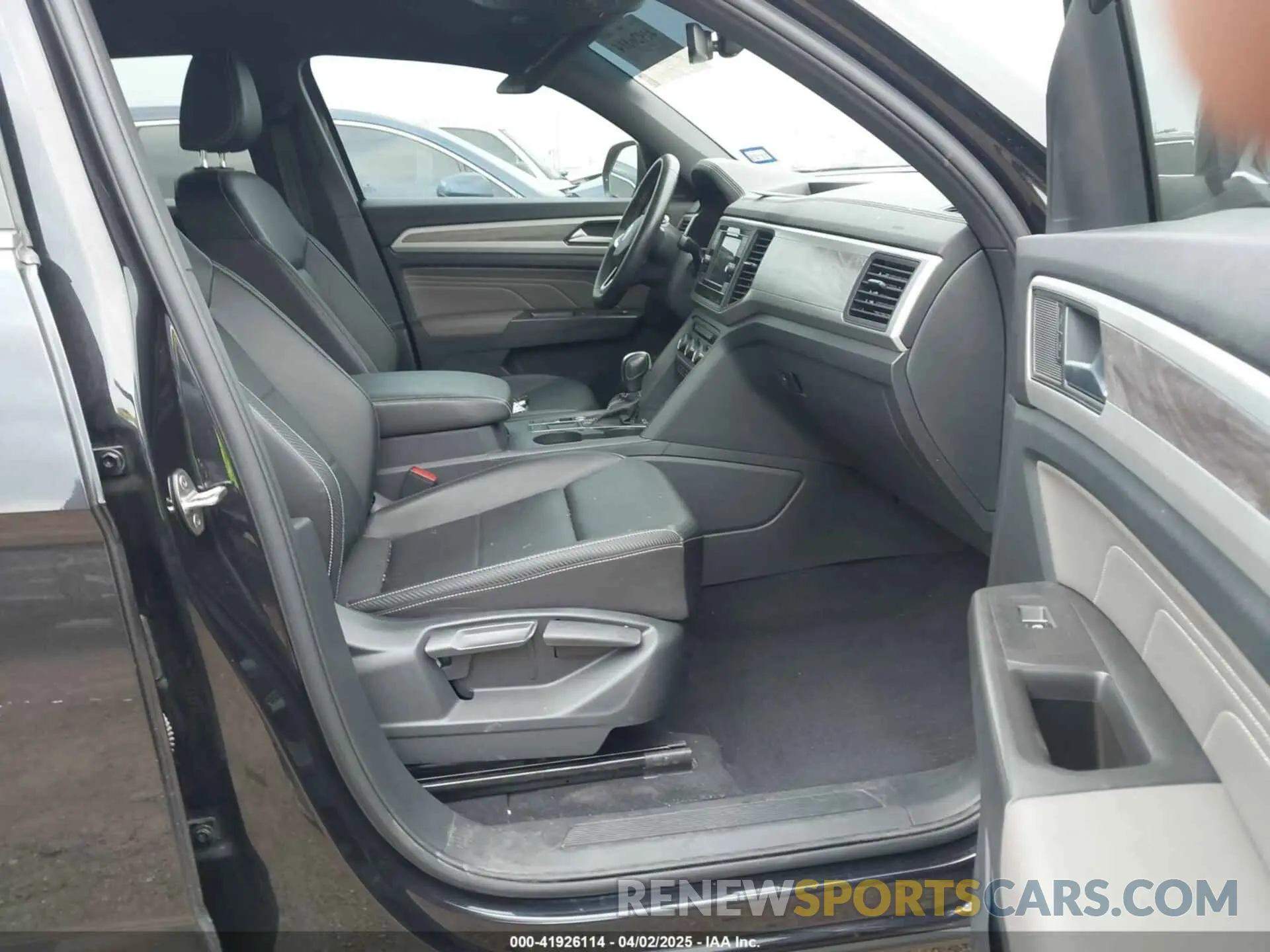 5 fotografías del automóvil dañado 1V2DC2CA3PC208888 VOLKSWAGEN ATLAS CROSS SPORT 2023