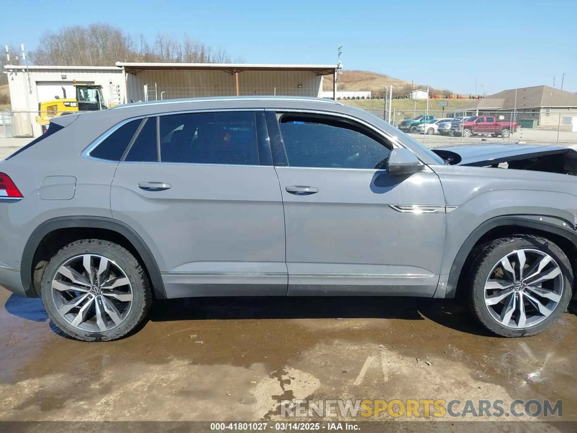 14 fotografías del automóvil dañado 1V2FE2CA6PC206412 VOLKSWAGEN ATLAS CROSS SPORT 2023