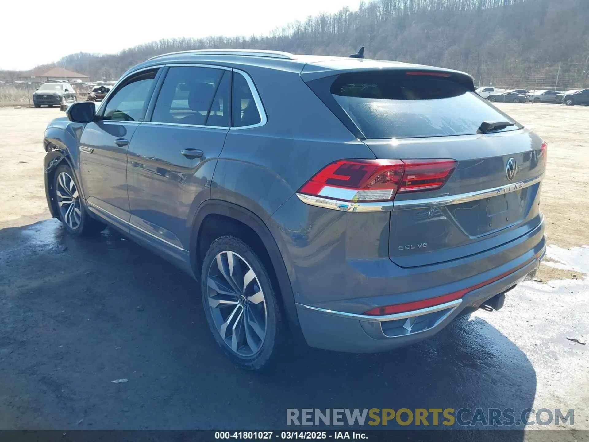 3 fotografías del automóvil dañado 1V2FE2CA6PC206412 VOLKSWAGEN ATLAS CROSS SPORT 2023