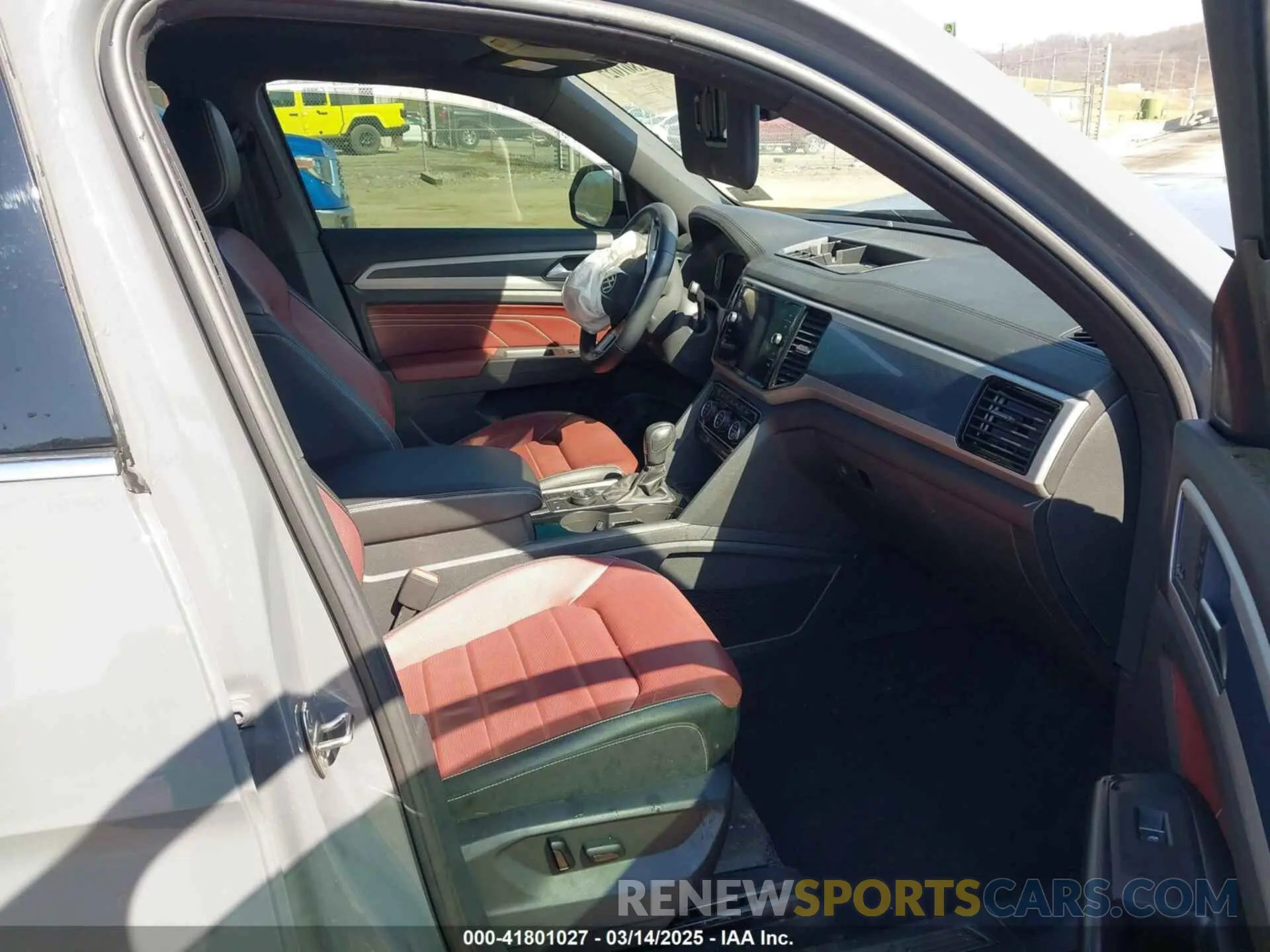 5 fotografías del automóvil dañado 1V2FE2CA6PC206412 VOLKSWAGEN ATLAS CROSS SPORT 2023