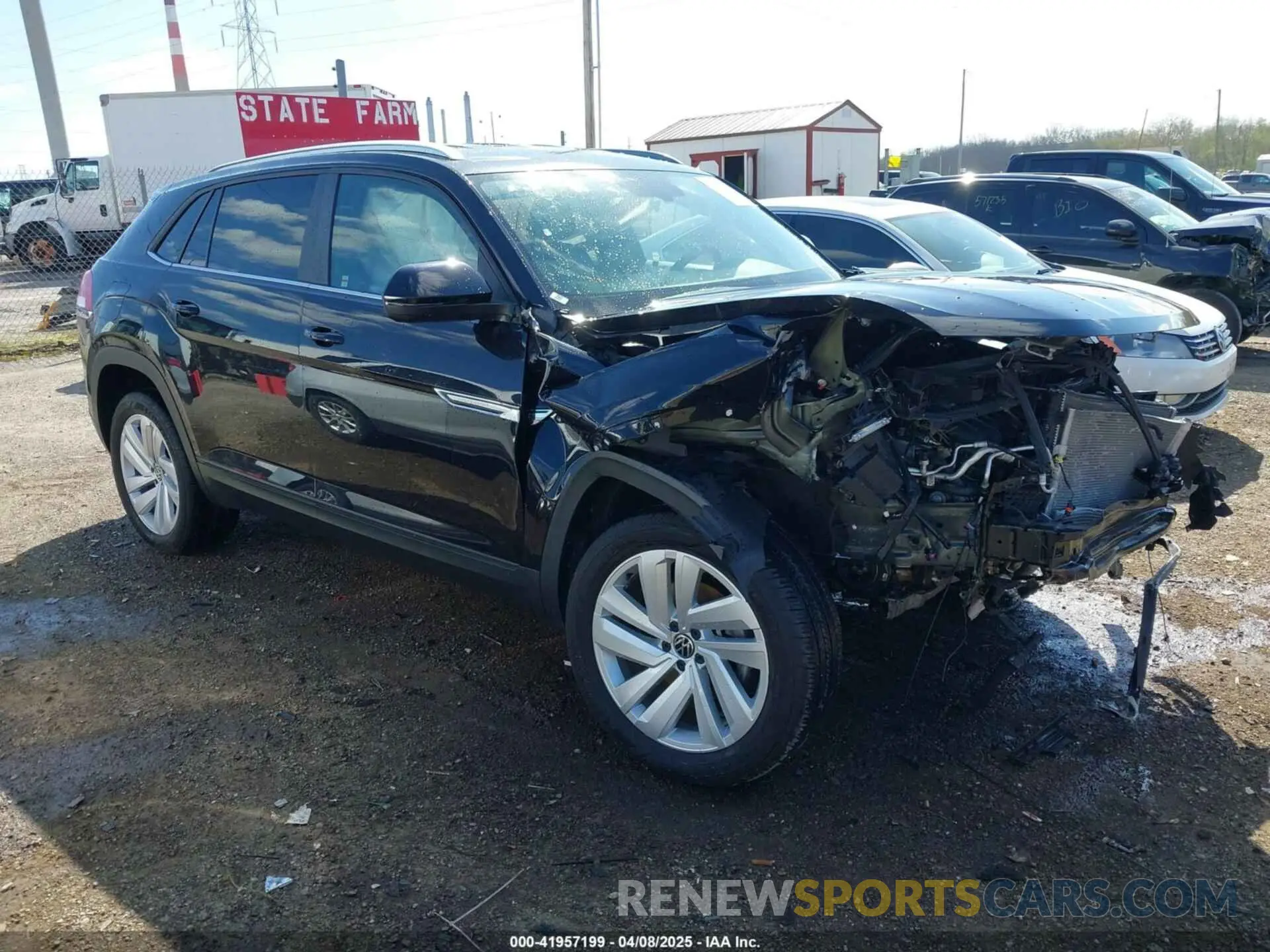 1 fotografías del automóvil dañado 1V2HE2CA4PC209916 VOLKSWAGEN ATLAS CROSS SPORT 2023