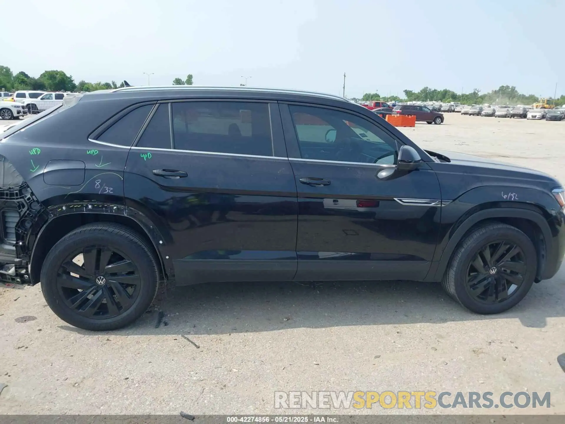 14 fotografías del automóvil dañado 1V2JE2CA6PC201320 VOLKSWAGEN ATLAS CROSS SPORT 2023