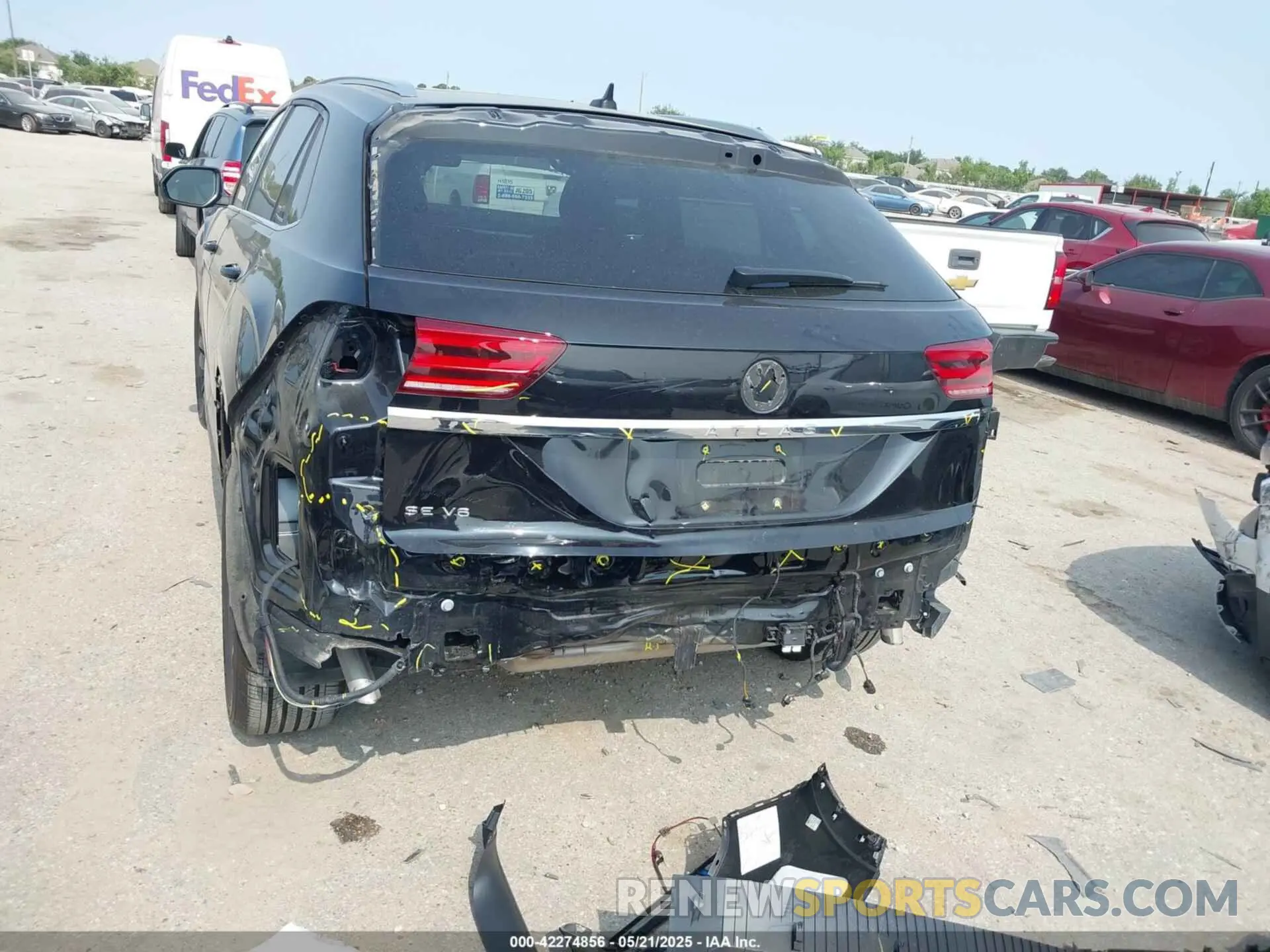 6 fotografías del automóvil dañado 1V2JE2CA6PC201320 VOLKSWAGEN ATLAS CROSS SPORT 2023