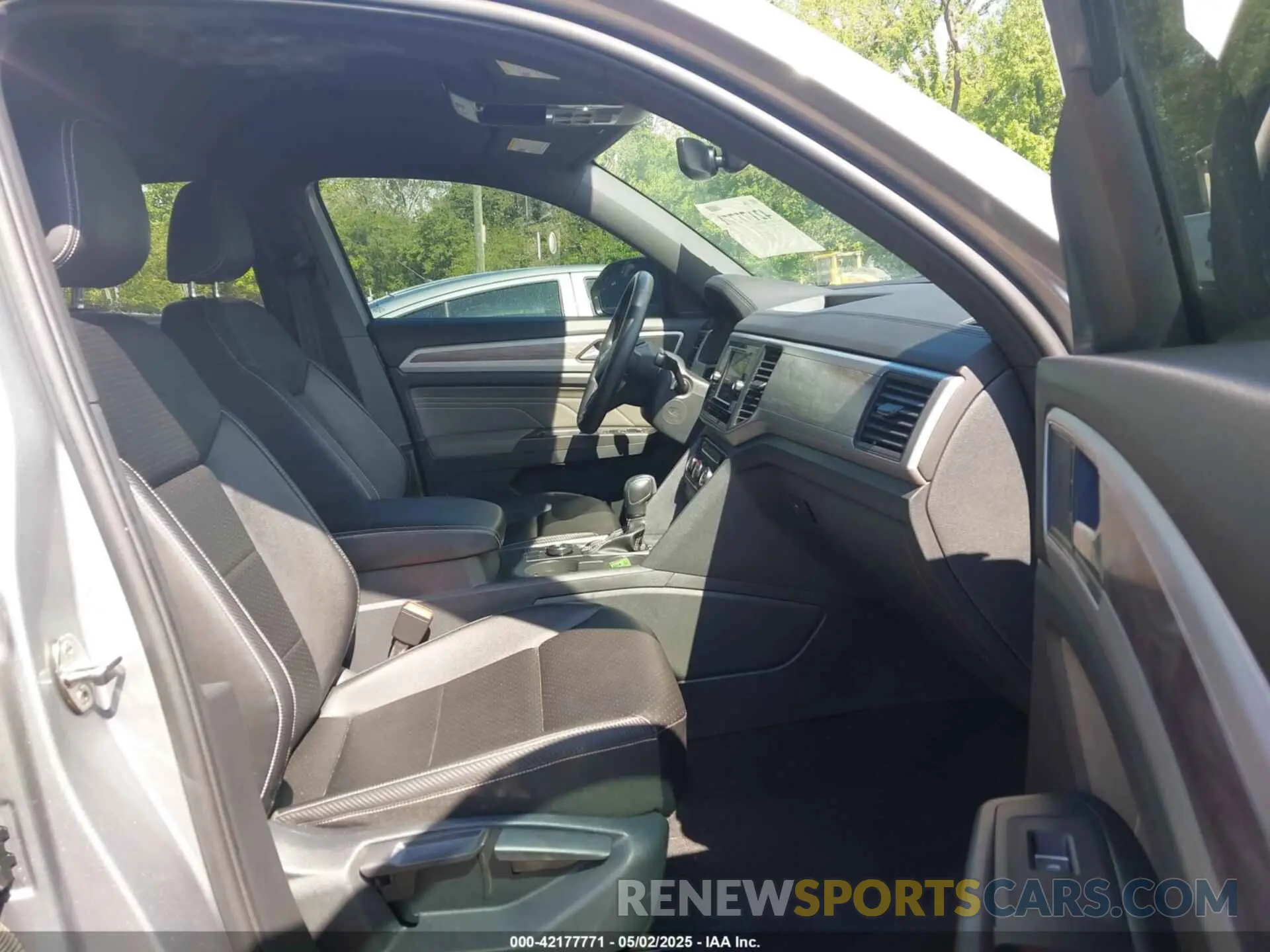 5 fotografías del automóvil dañado 1V2LC2CA9PC212519 VOLKSWAGEN ATLAS CROSS SPORT 2023