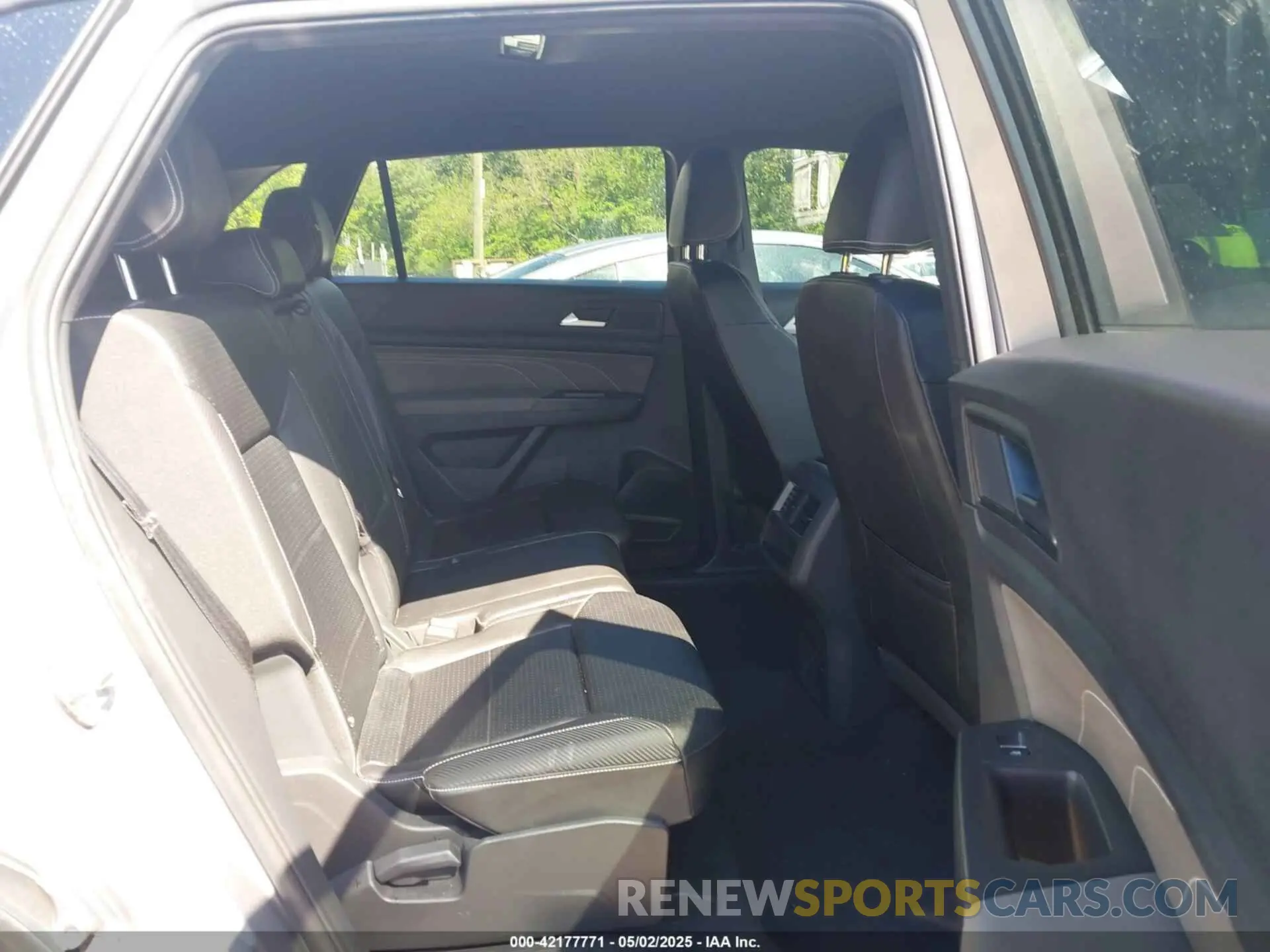 8 fotografías del automóvil dañado 1V2LC2CA9PC212519 VOLKSWAGEN ATLAS CROSS SPORT 2023