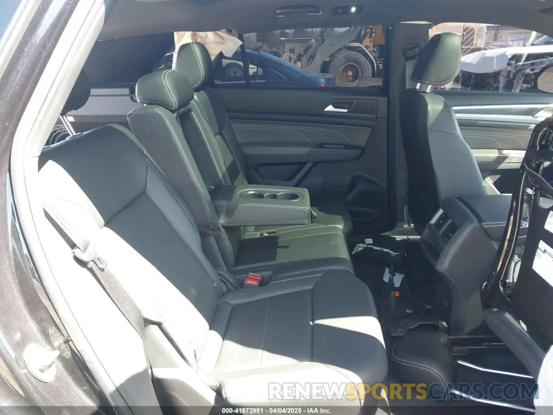 8 fotografías del automóvil dañado 1V2SC2CA9PC204822 VOLKSWAGEN ATLAS CROSS SPORT 2023