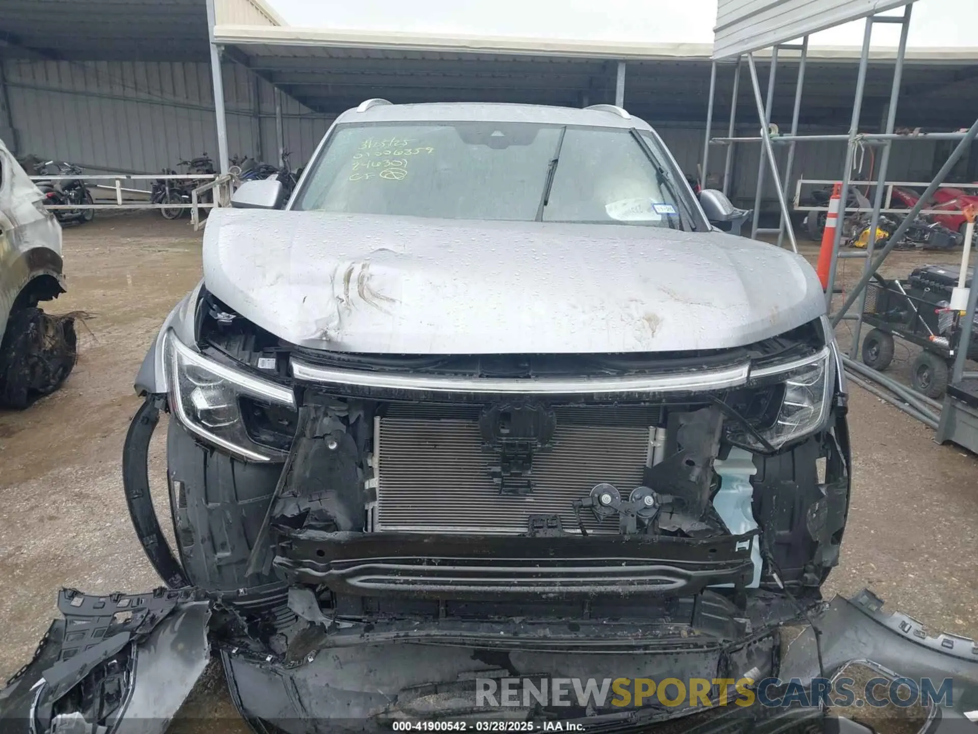 11 fotografías del automóvil dañado 1V2AE2CA3RC246301 VOLKSWAGEN ATLAS CROSS SPORT 2024
