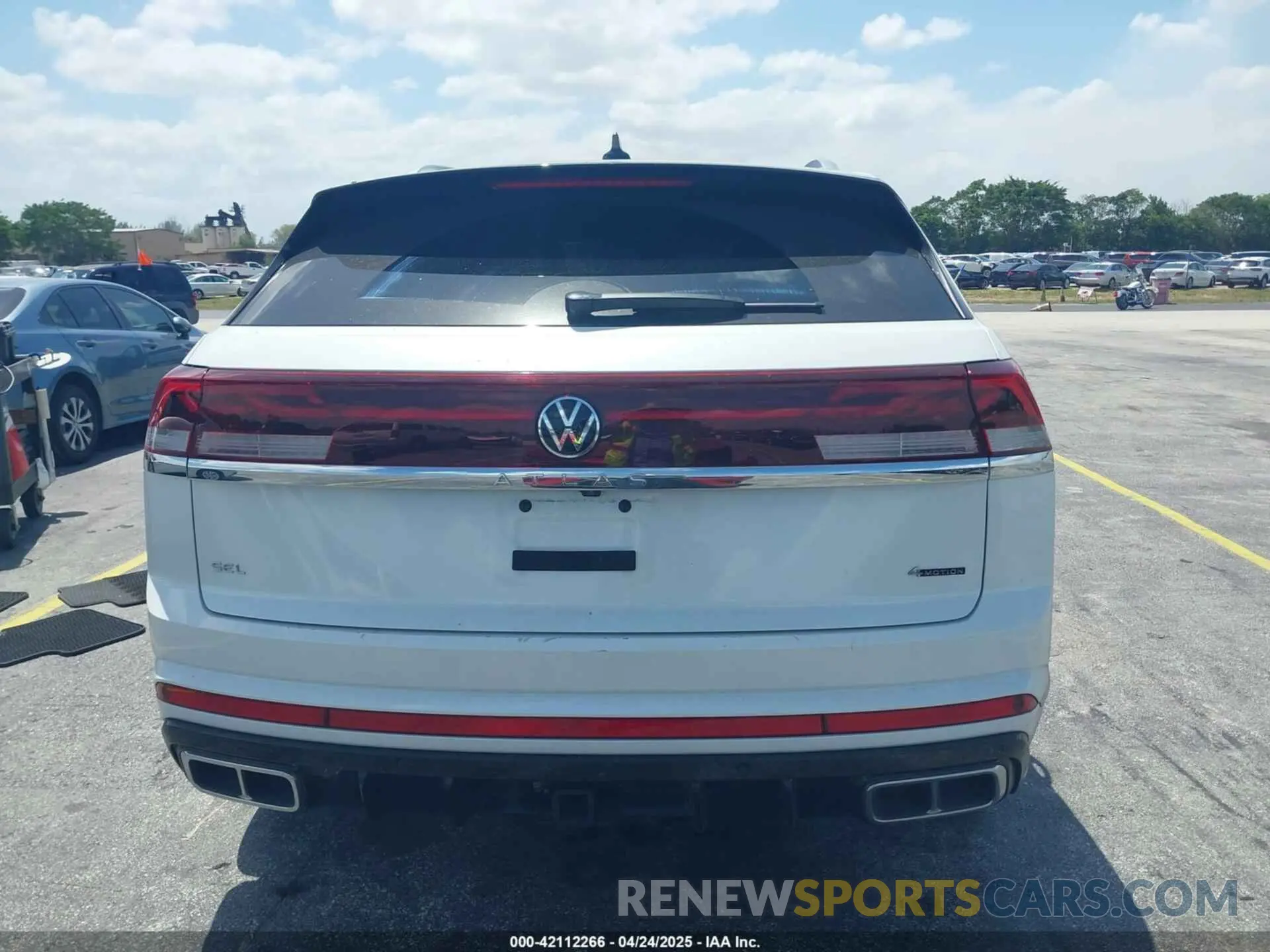16 fotografías del automóvil dañado 1V2AE2CA8RC214475 VOLKSWAGEN ATLAS CROSS SPORT 2024