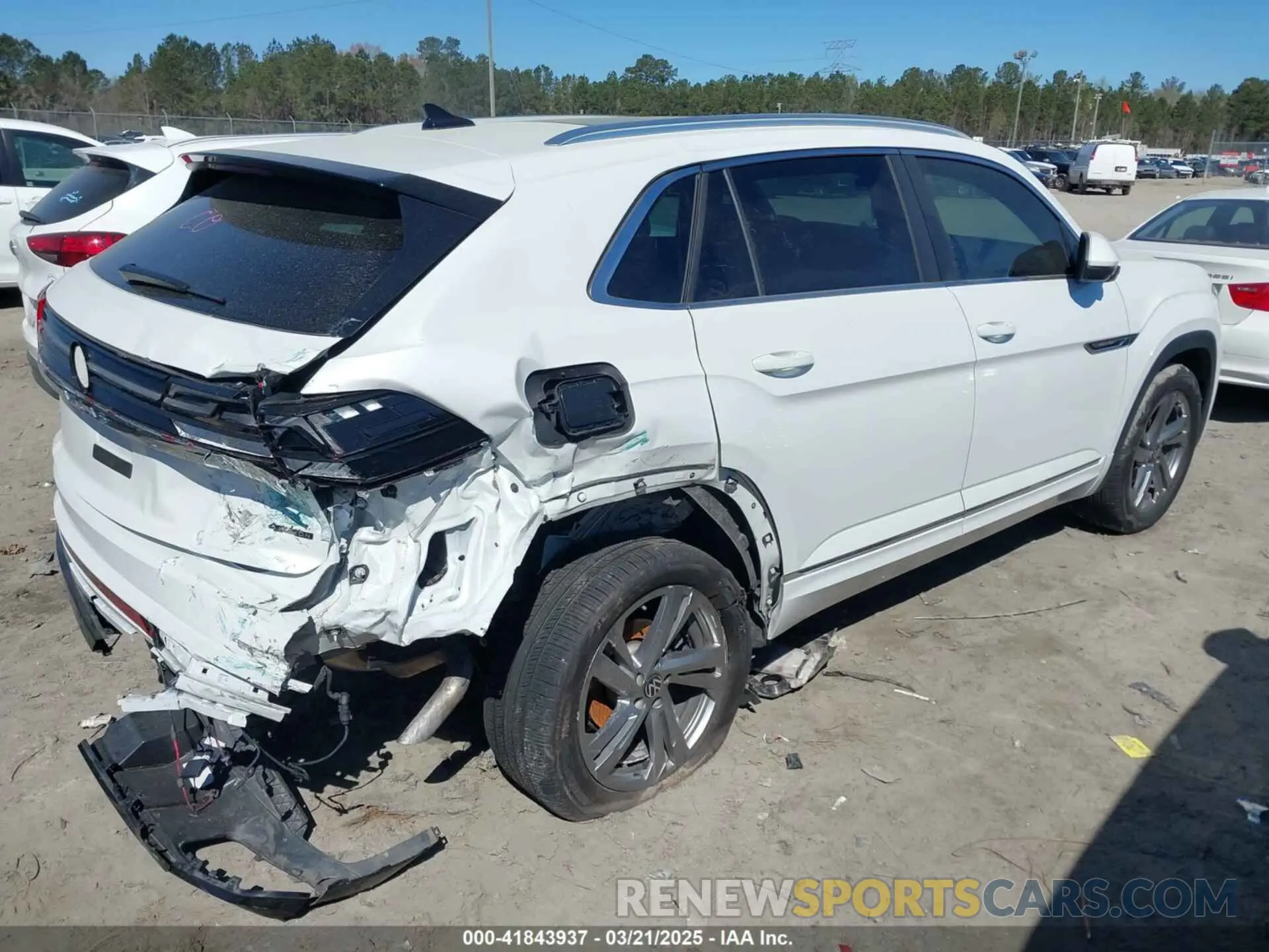 4 fotografías del automóvil dañado 1V2AE2CAXRC216700 VOLKSWAGEN ATLAS CROSS SPORT 2024