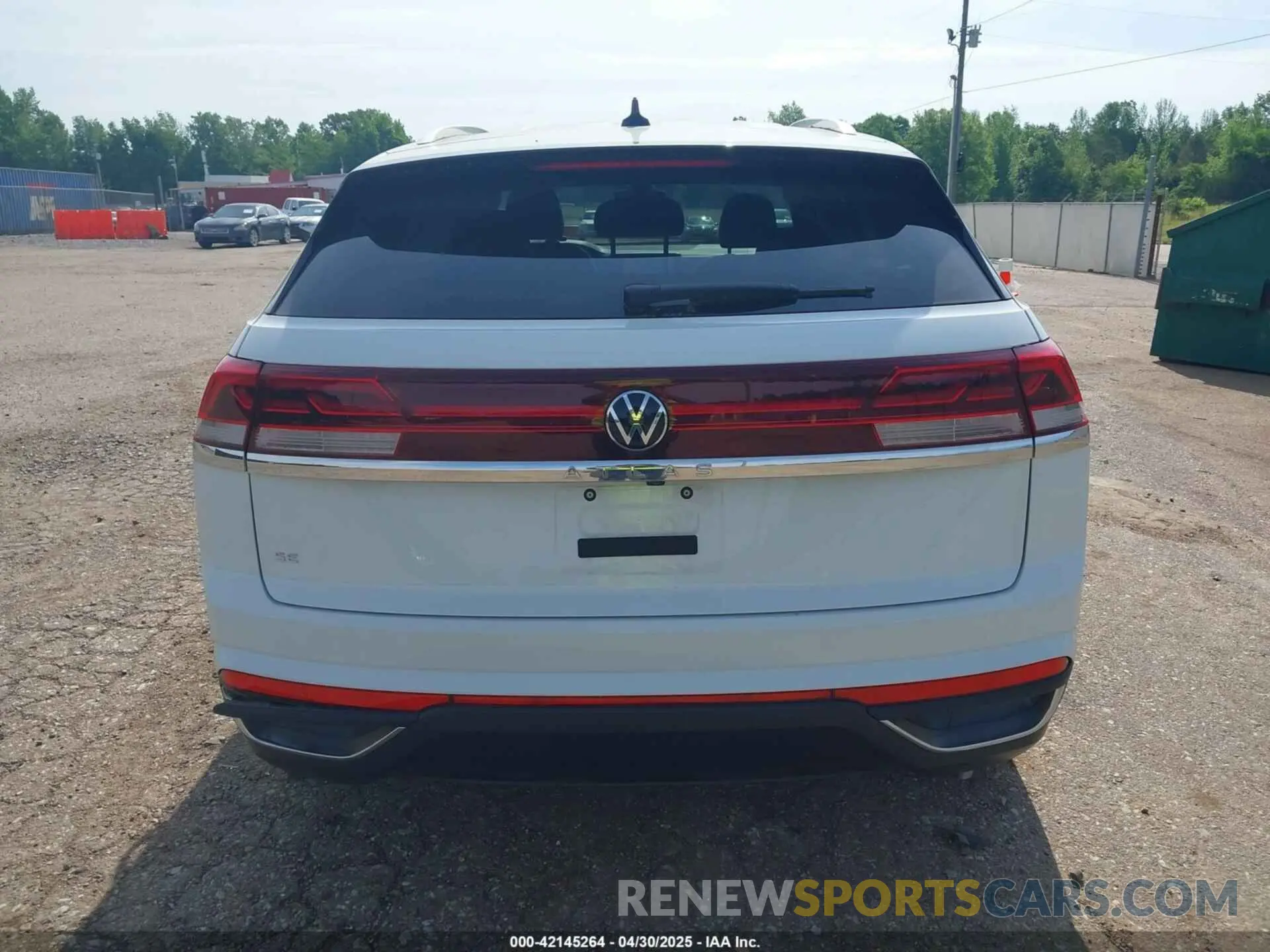 16 fotografías del automóvil dañado 1V2DE2CA0RC259827 VOLKSWAGEN ATLAS CROSS SPORT 2024