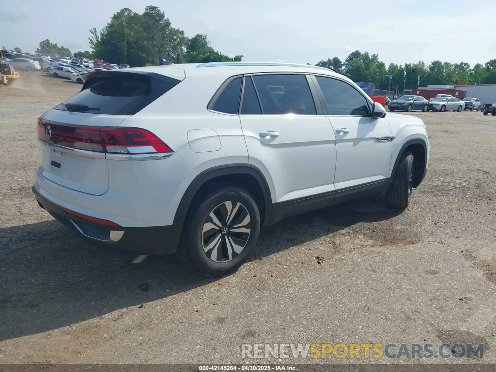 4 fotografías del automóvil dañado 1V2DE2CA0RC259827 VOLKSWAGEN ATLAS CROSS SPORT 2024