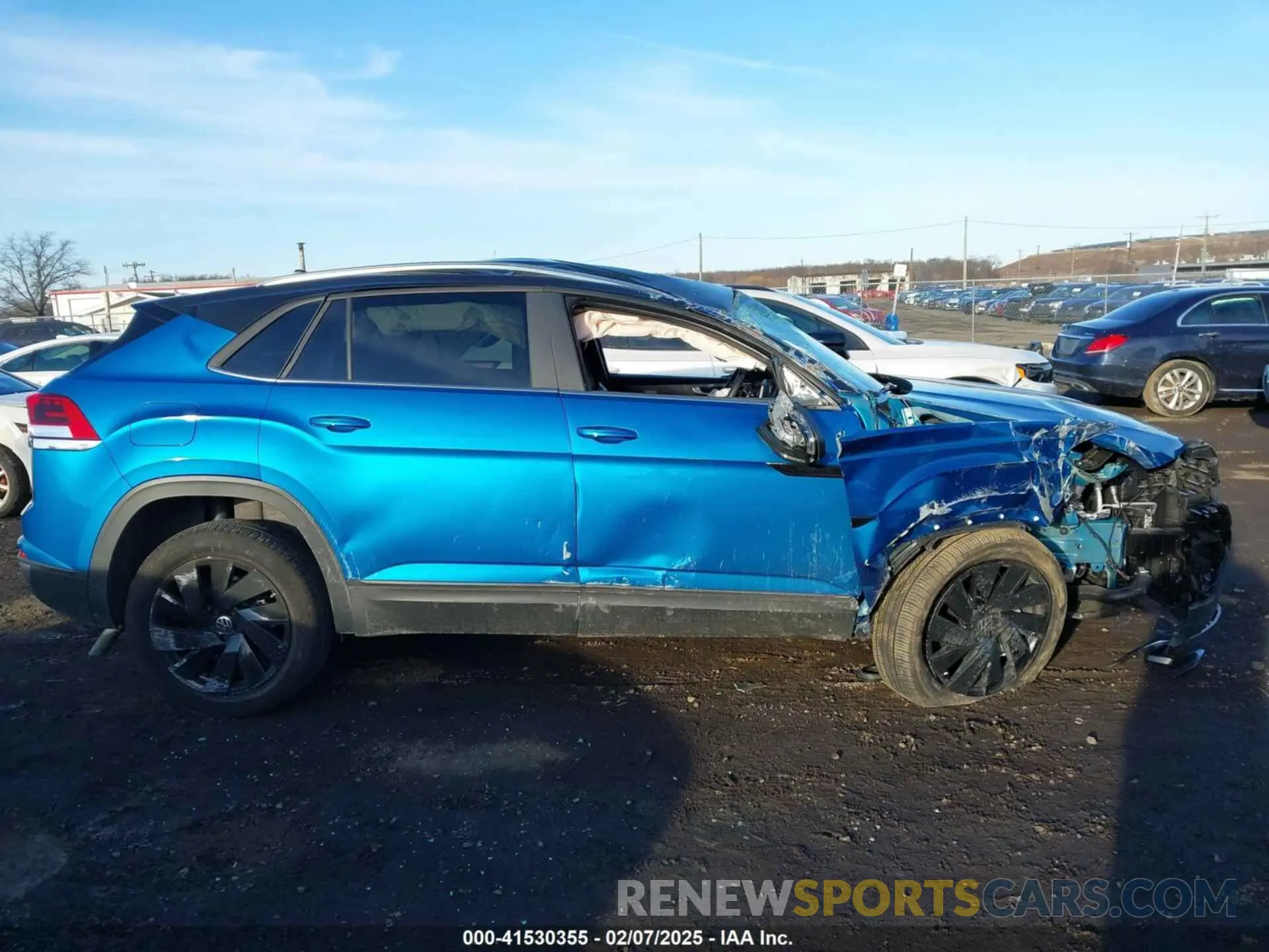 13 fotografías del automóvil dañado 1V2HE2CA1RC219841 VOLKSWAGEN ATLAS CROSS SPORT 2024