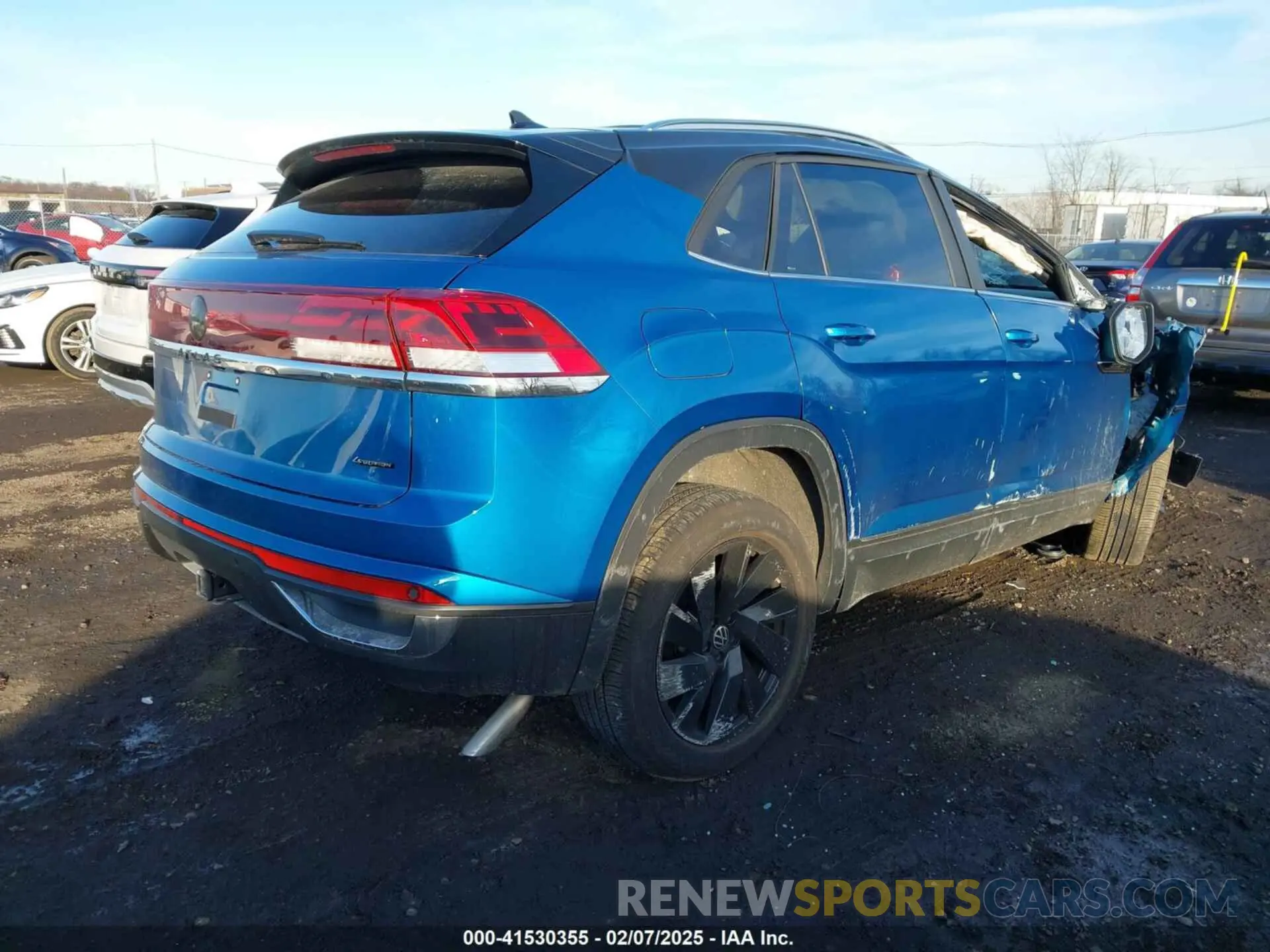 4 fotografías del automóvil dañado 1V2HE2CA1RC219841 VOLKSWAGEN ATLAS CROSS SPORT 2024