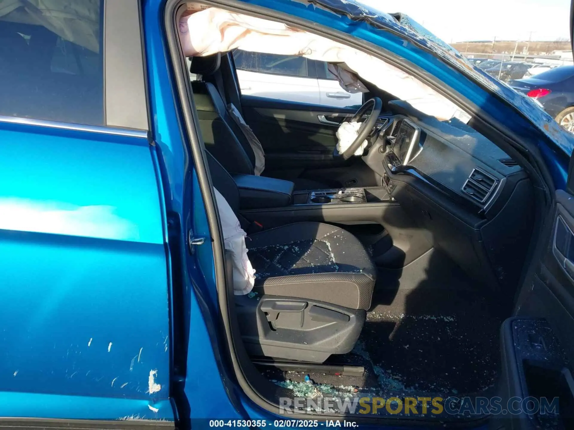 5 fotografías del automóvil dañado 1V2HE2CA1RC219841 VOLKSWAGEN ATLAS CROSS SPORT 2024
