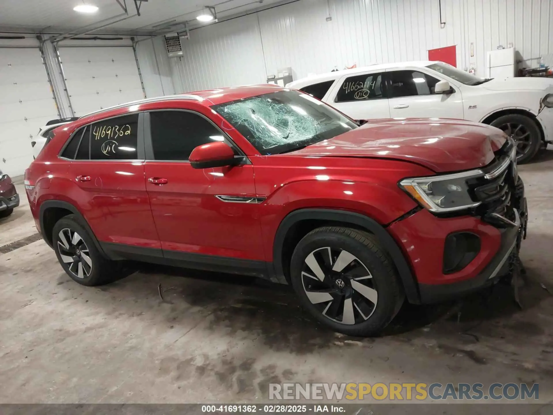 13 fotografías del automóvil dañado 1V2HE2CA6RC221830 VOLKSWAGEN ATLAS CROSS SPORT 2024