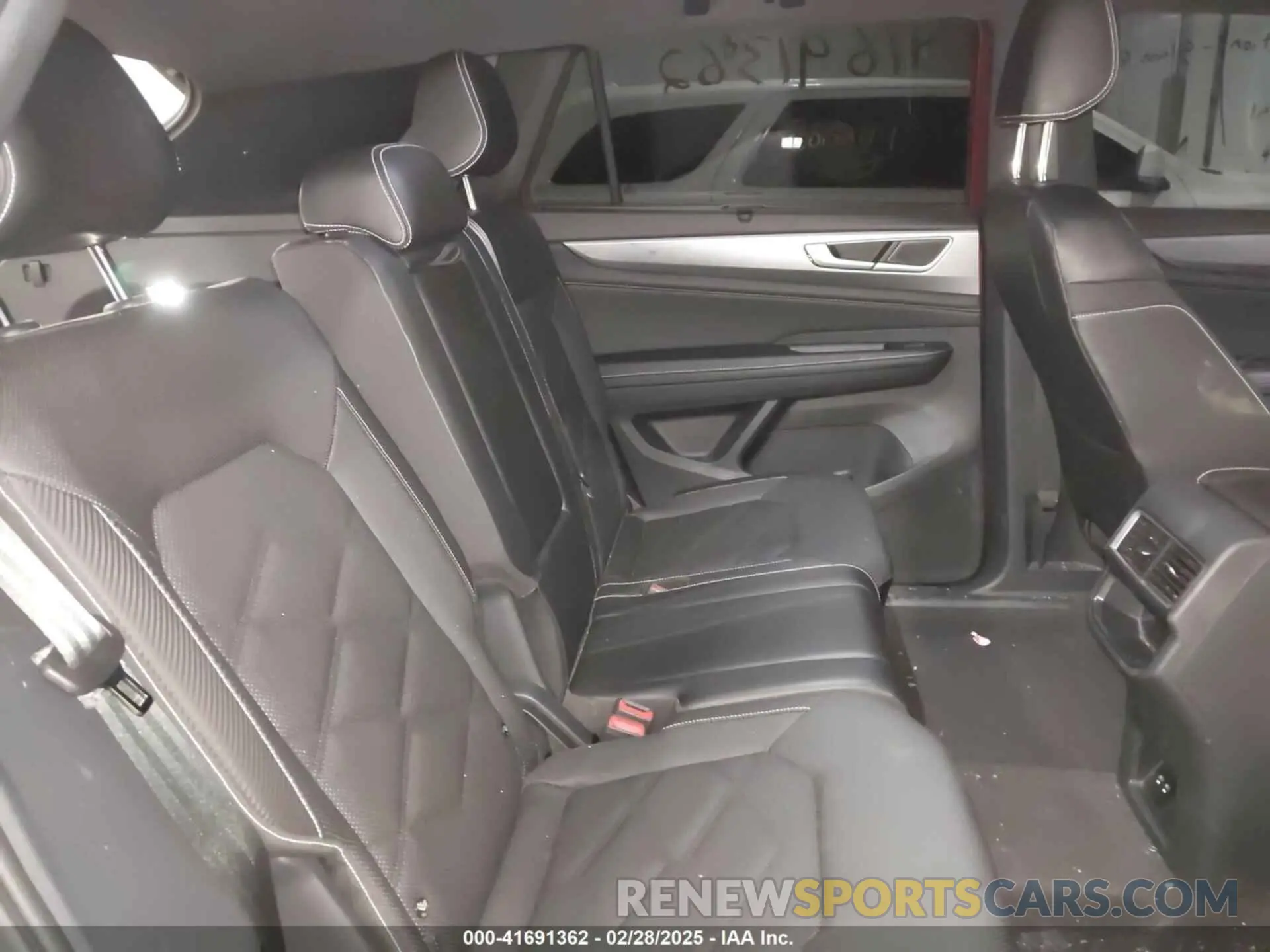 8 fotografías del automóvil dañado 1V2HE2CA6RC221830 VOLKSWAGEN ATLAS CROSS SPORT 2024