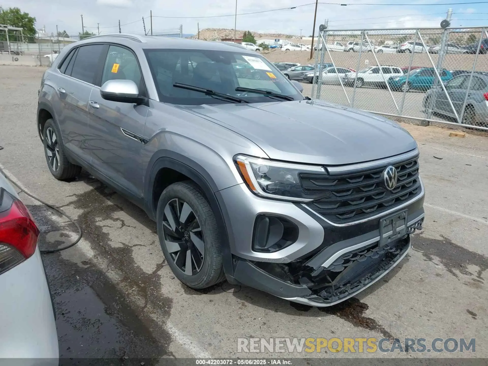 1 fotografías del automóvil dañado 1V2HE2CA9RC235656 VOLKSWAGEN ATLAS CROSS SPORT 2024