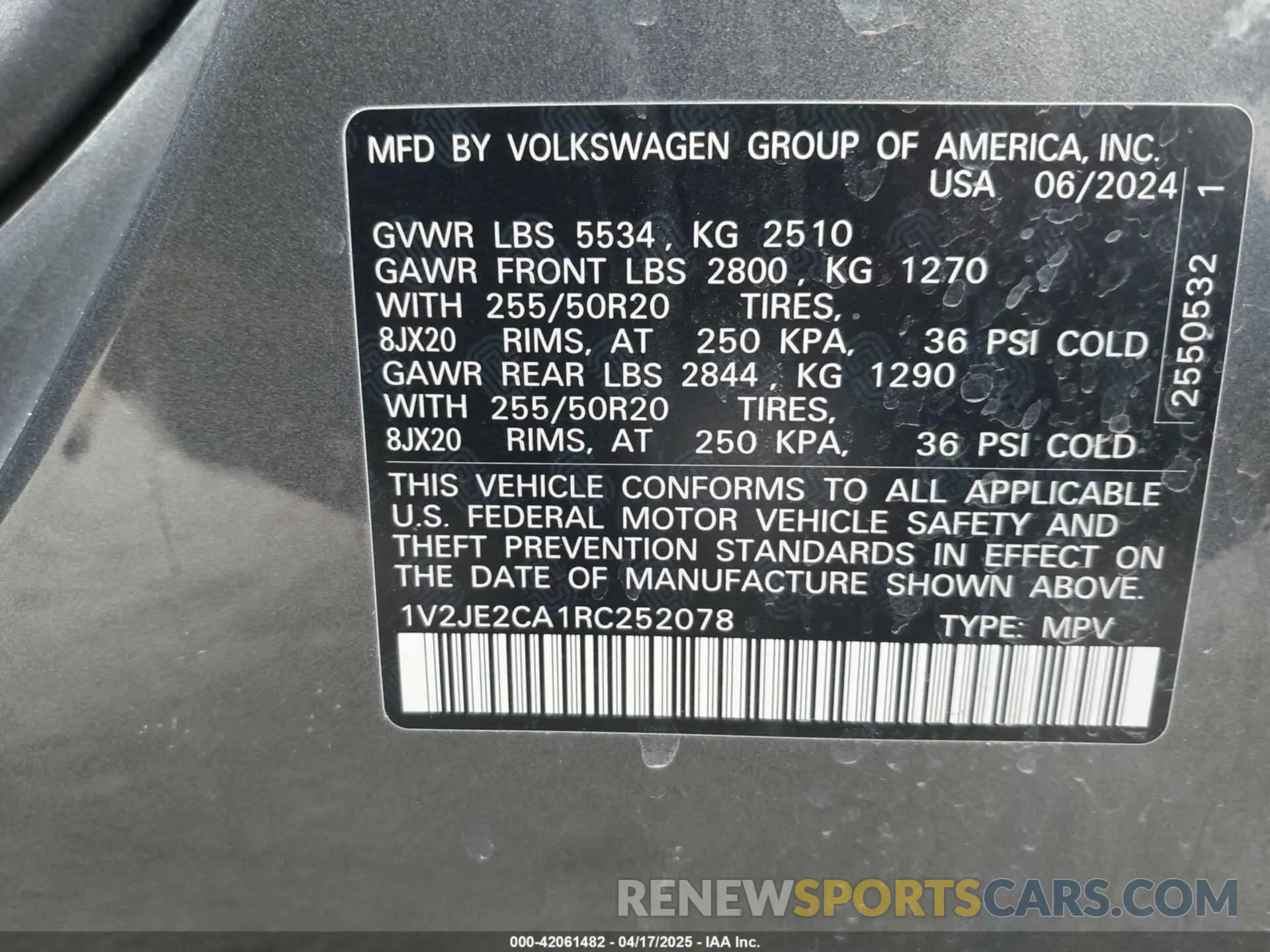 9 fotografías del automóvil dañado 1V2JE2CA1RC252078 VOLKSWAGEN ATLAS CROSS SPORT 2024