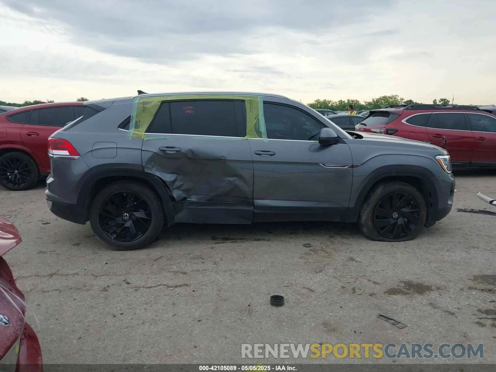 13 fotografías del automóvil dañado 1V2JE2CA4RC248607 VOLKSWAGEN ATLAS CROSS SPORT 2024