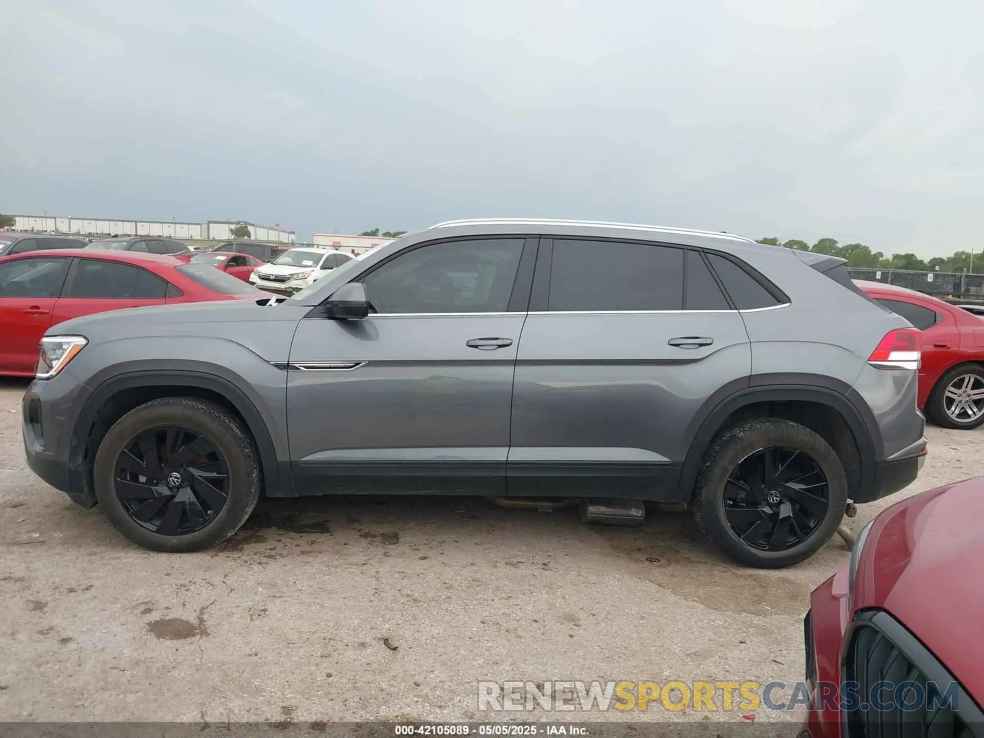 14 fotografías del automóvil dañado 1V2JE2CA4RC248607 VOLKSWAGEN ATLAS CROSS SPORT 2024