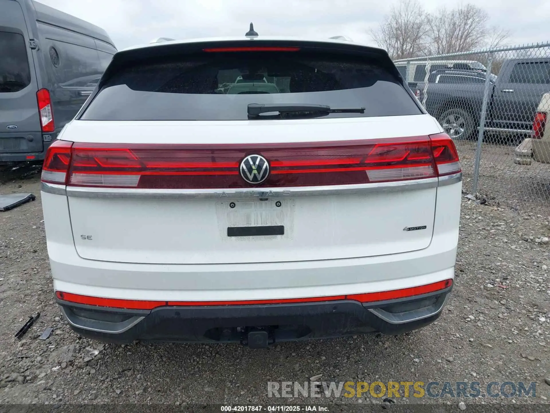 16 fotografías del automóvil dañado 1V2KE2CA3RC235187 VOLKSWAGEN ATLAS CROSS SPORT 2024
