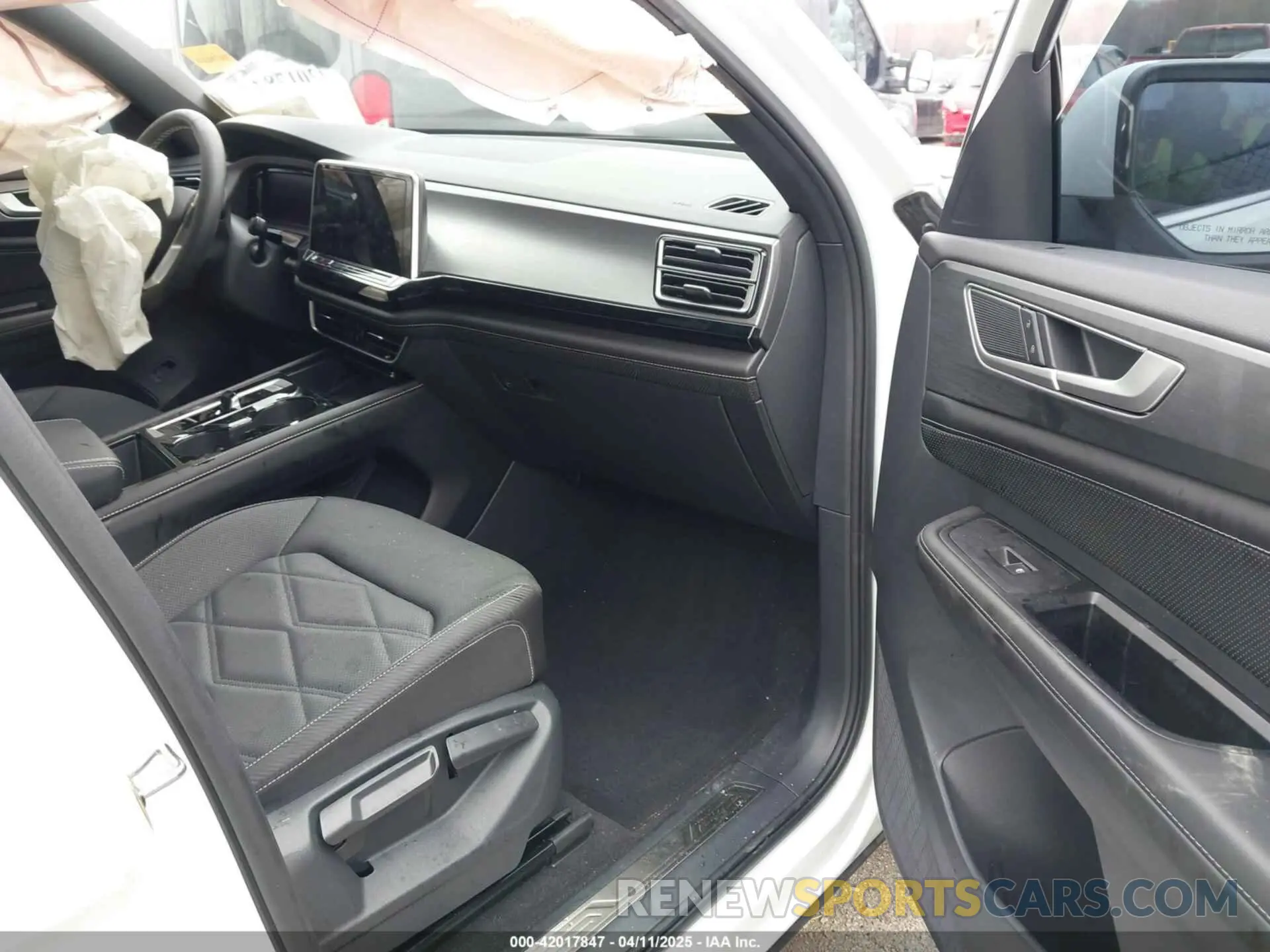 5 fotografías del automóvil dañado 1V2KE2CA3RC235187 VOLKSWAGEN ATLAS CROSS SPORT 2024
