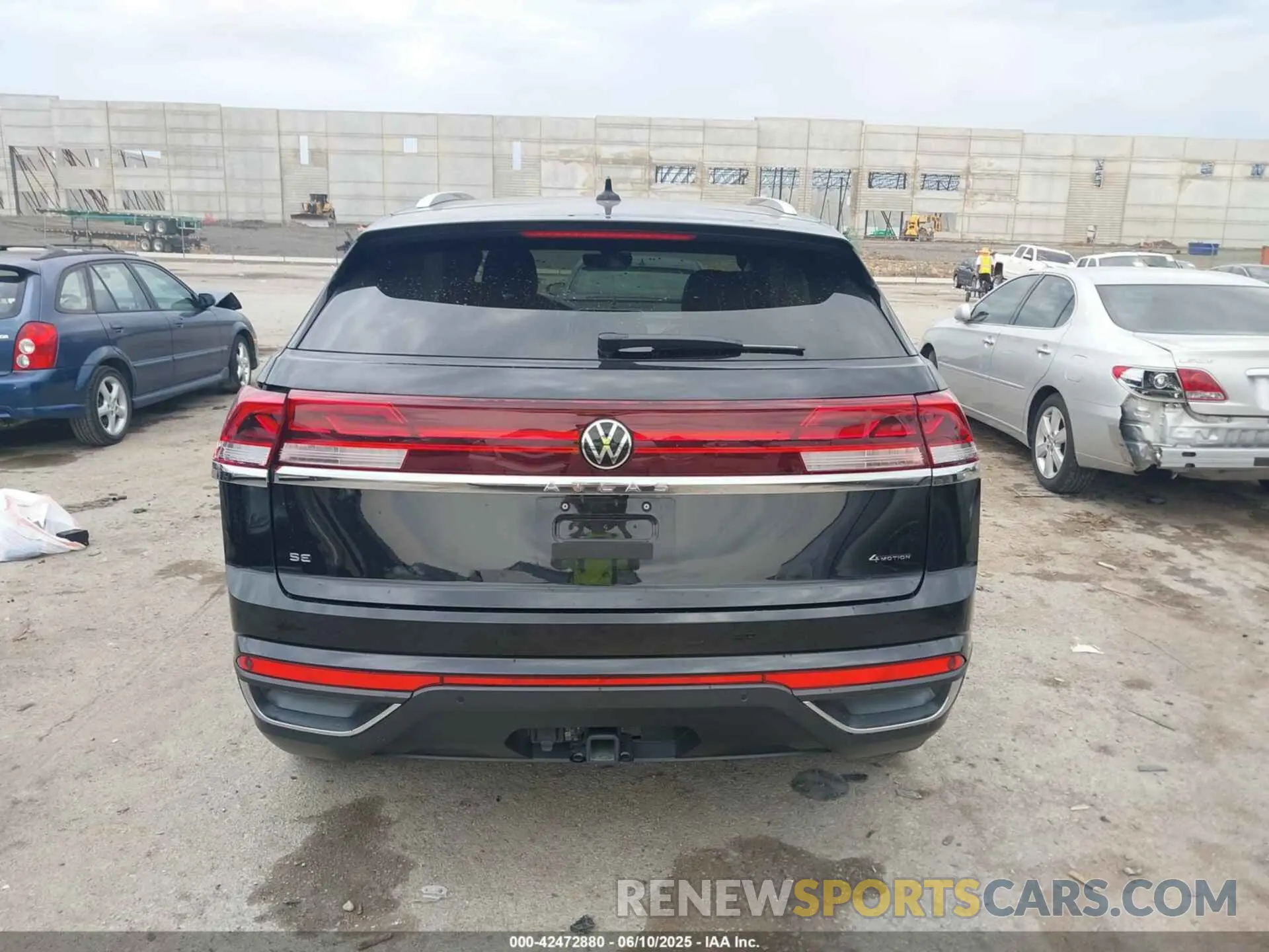 16 fotografías del automóvil dañado 1V2KE2CA3RC253673 VOLKSWAGEN ATLAS CROSS SPORT 2024